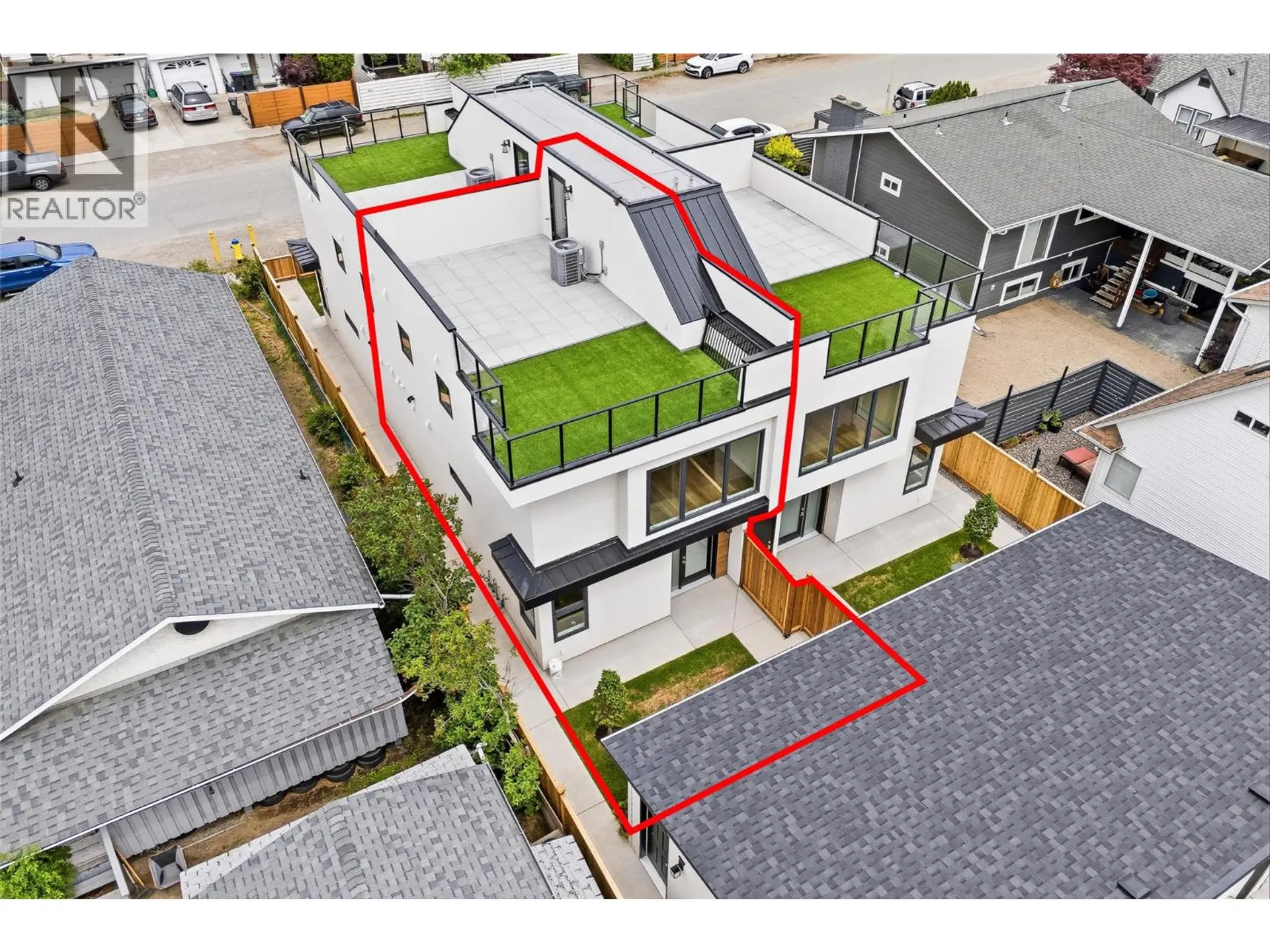 Property at #1 943 Fuller Avenue, Kelowna, BC