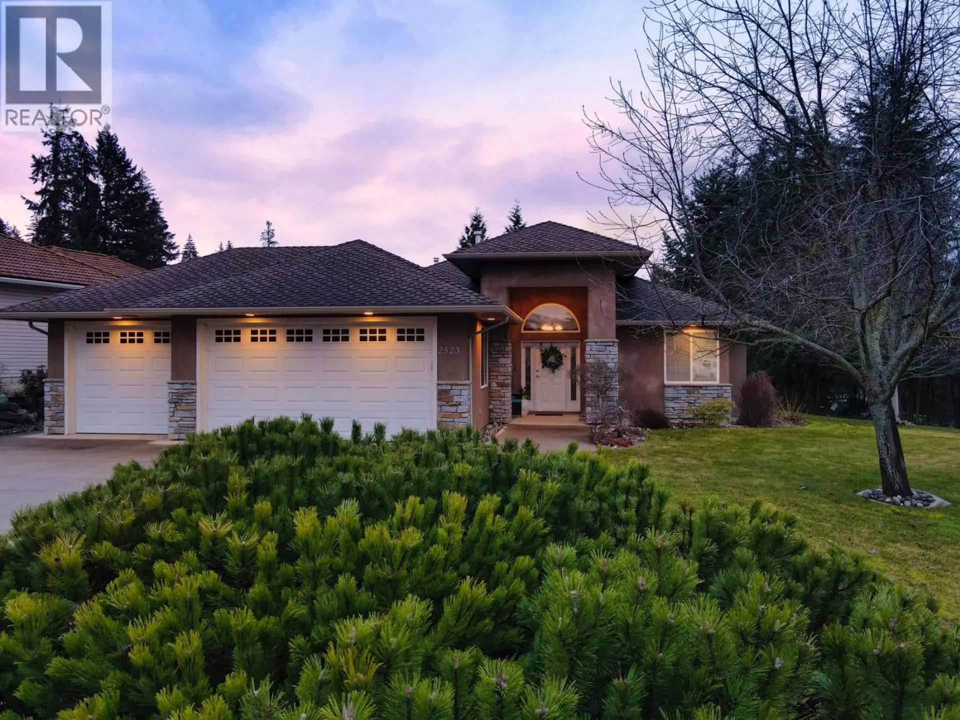 Property at 2523 Golf View Crescent, Blind Bay, BC