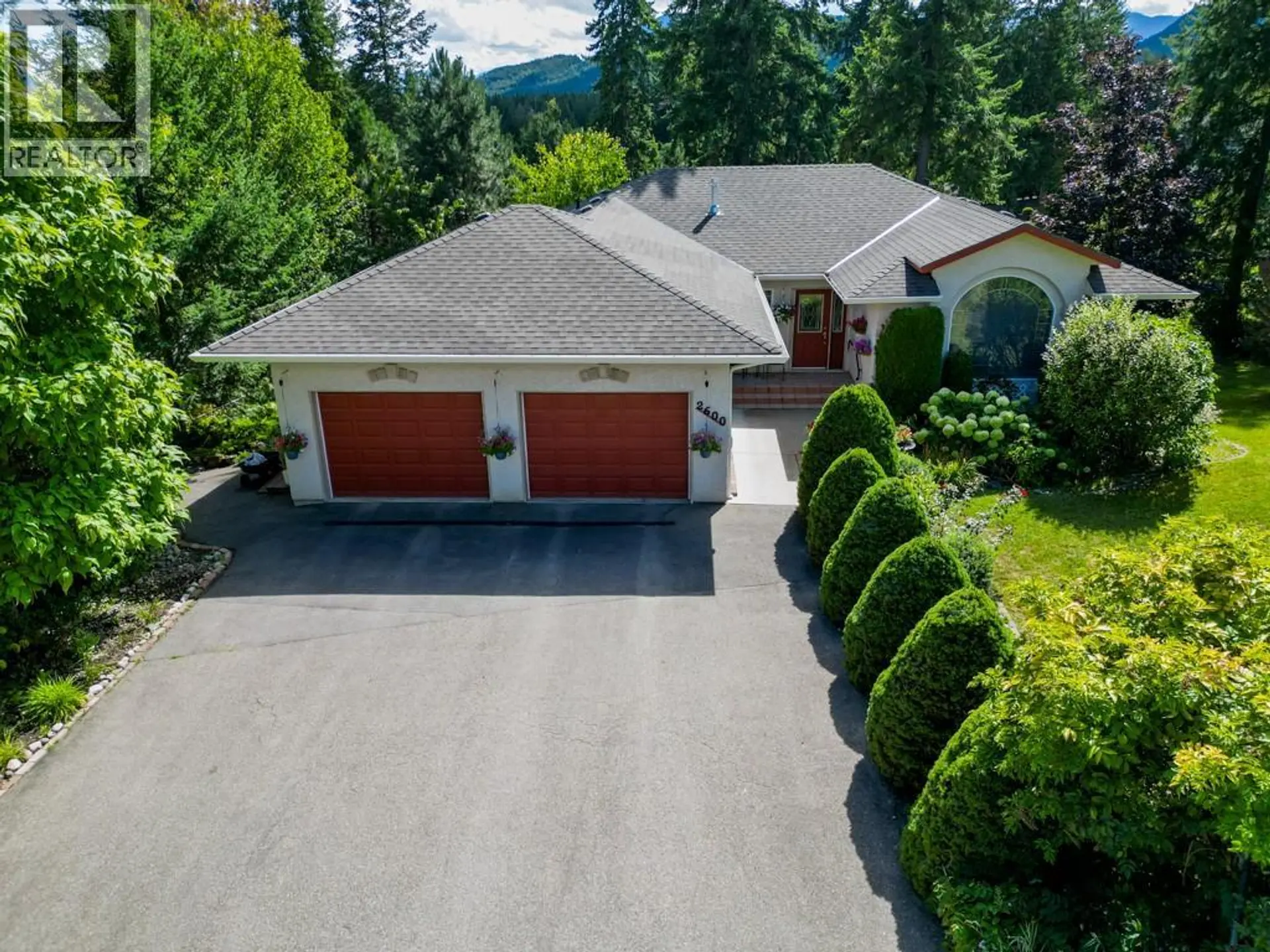 Property at 2600 Fairway Place, Blind Bay, BC