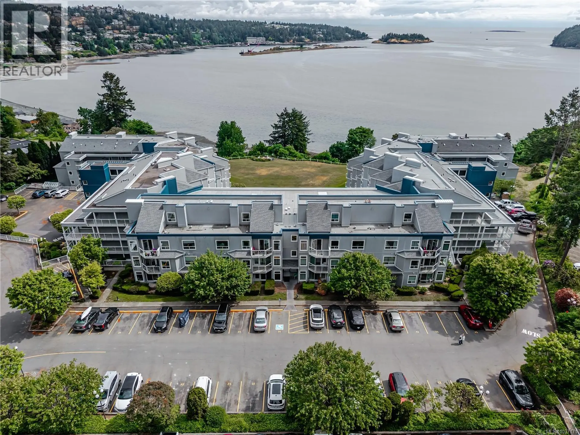 Property at #601 2560 Departure Bay Rd, Nanaimo, BC
