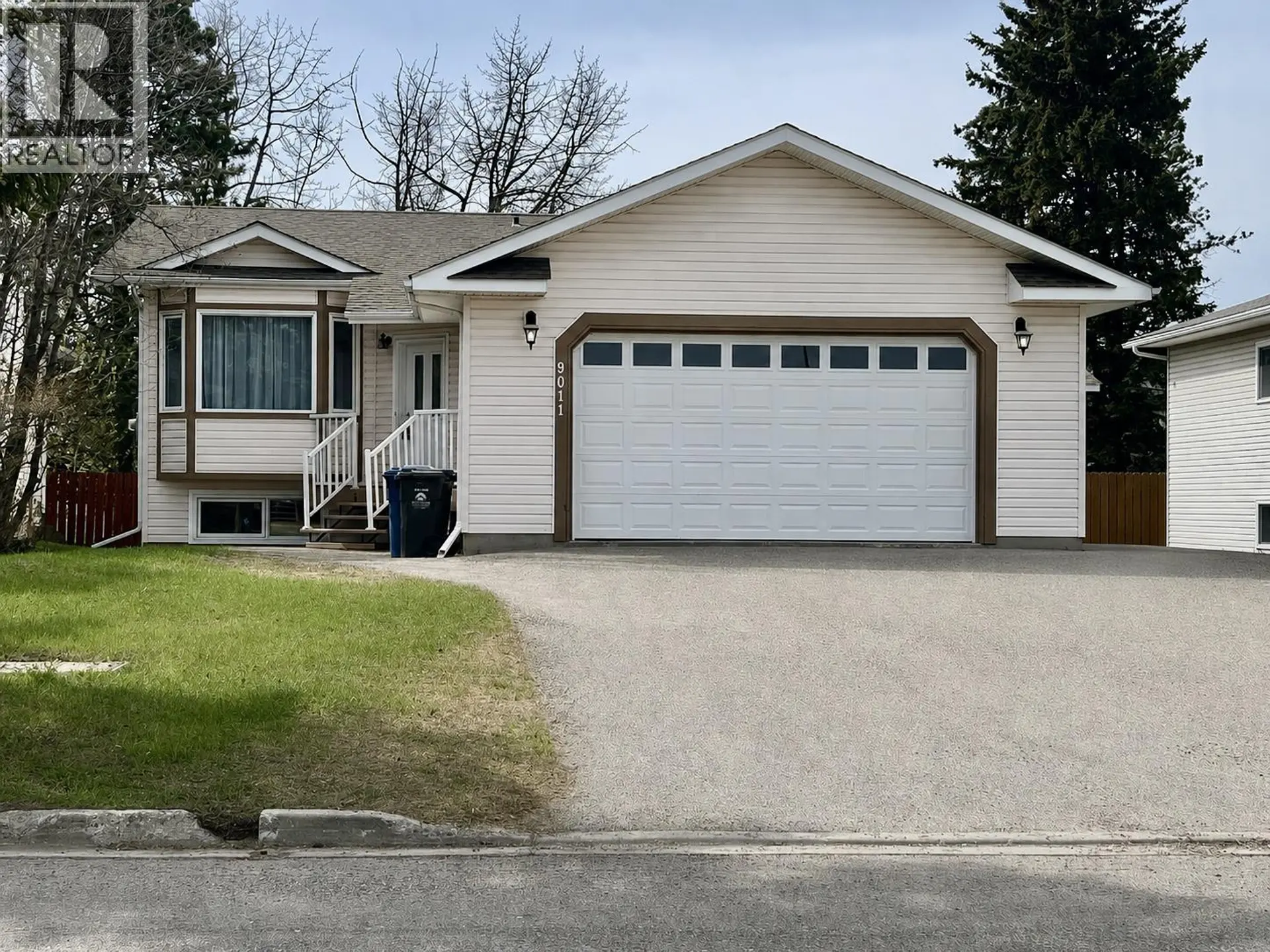Property at 9011 99 AVENUE, Fort St. John, BC