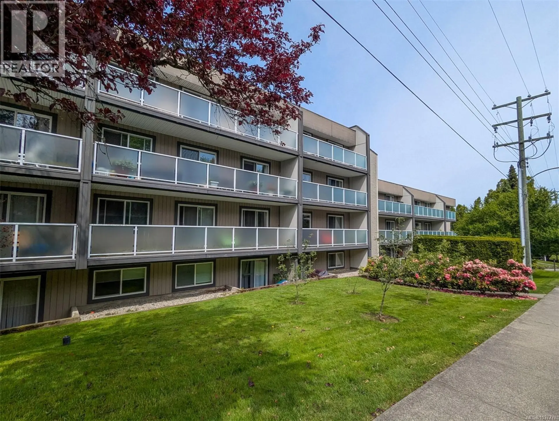 Property at #405 3252 Glasgow Ave, Saanich, BC