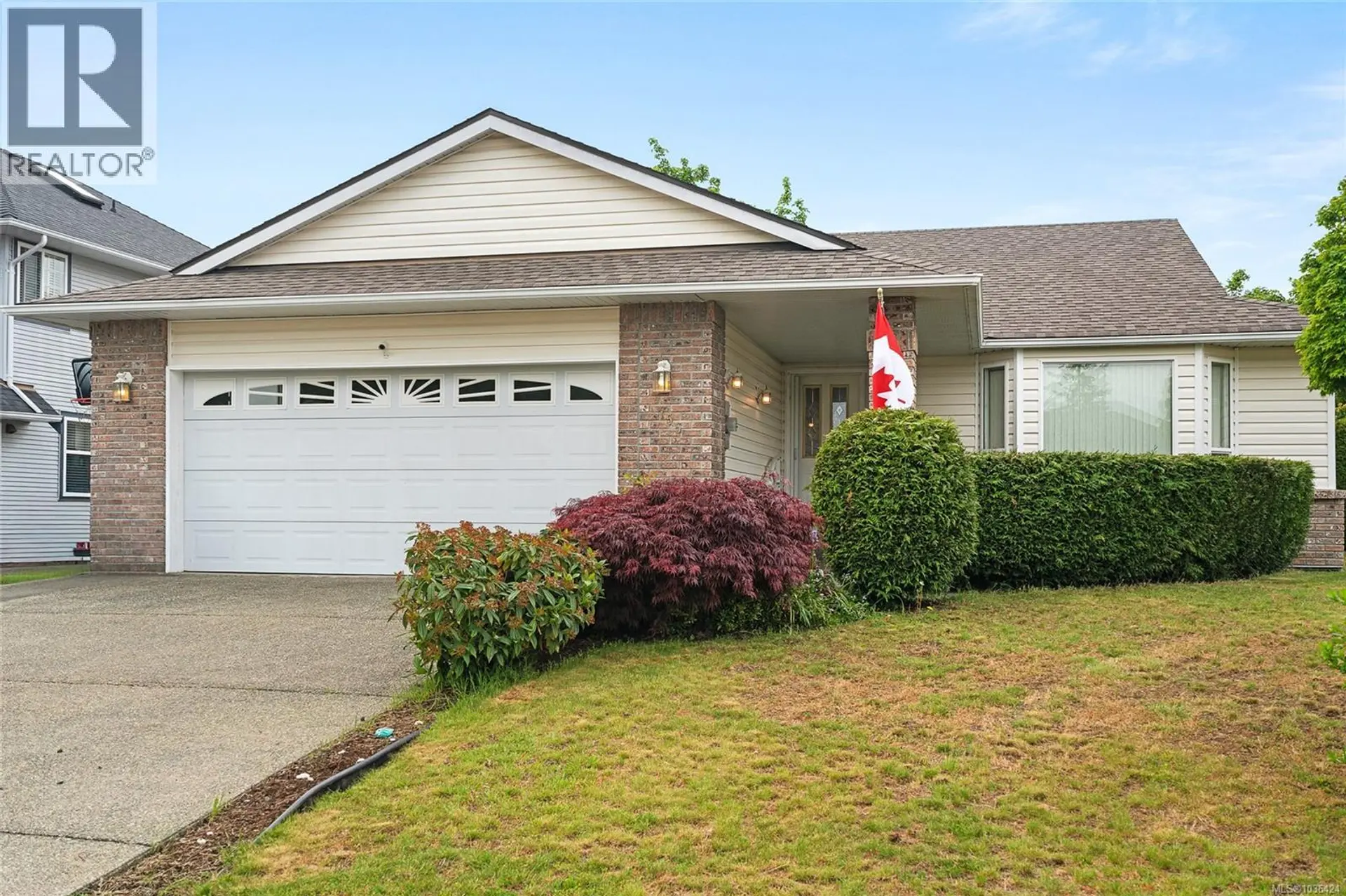 Property at 755 Ermineskin Ave, Parksville, BC