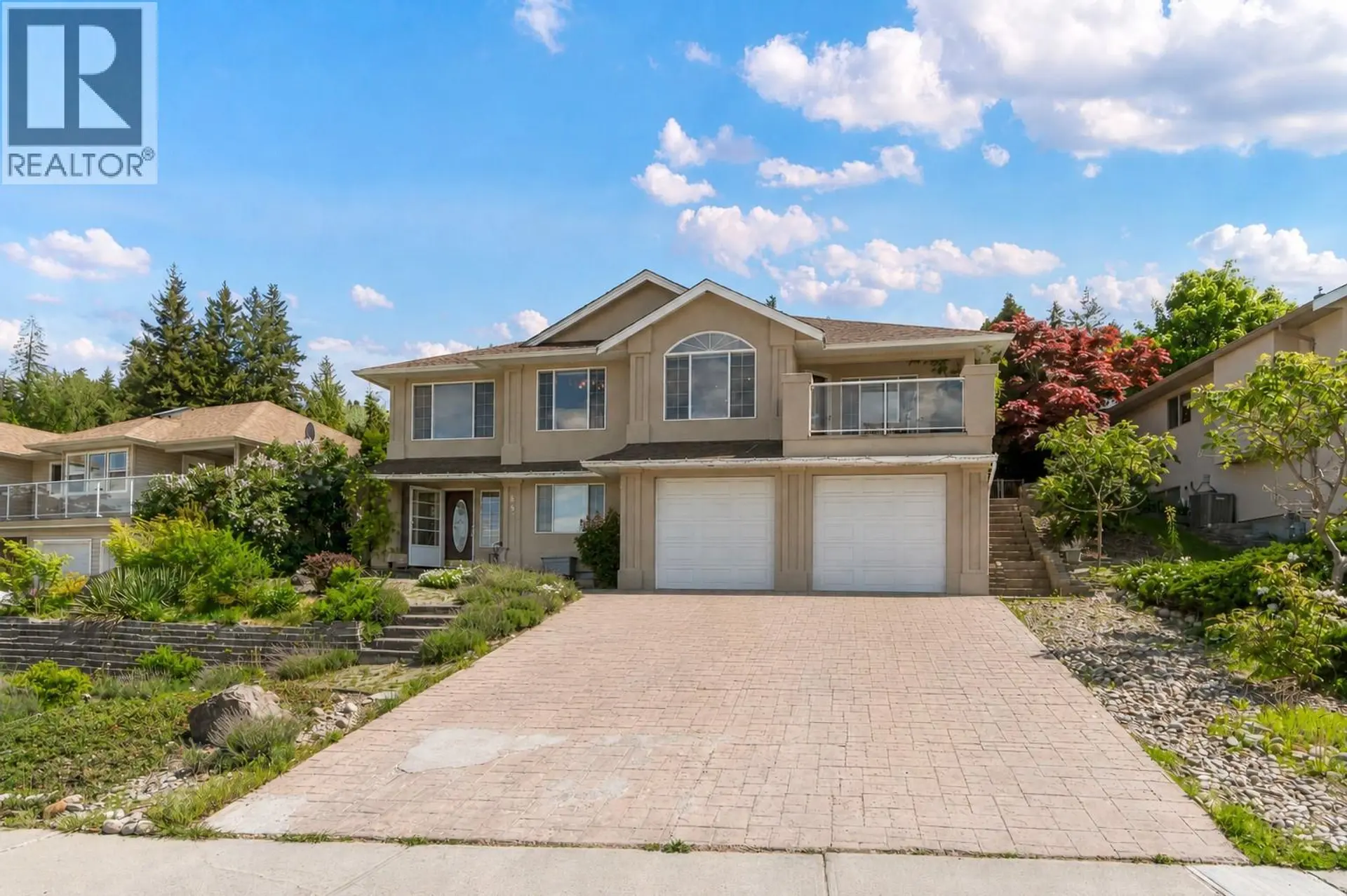 Property at 650 17 Street SE, Salmon Arm, BC