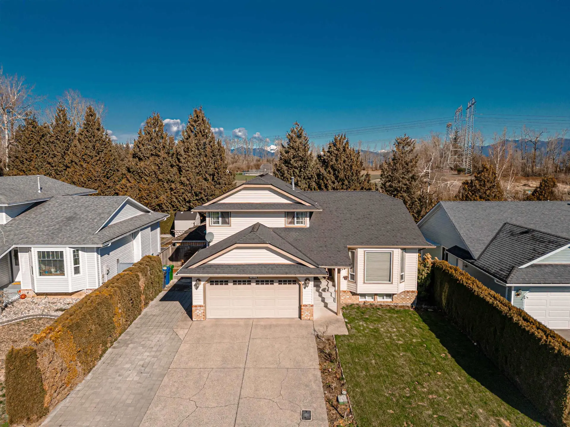 Property at 32155 Clinton Avenue, Abbotsford, BC