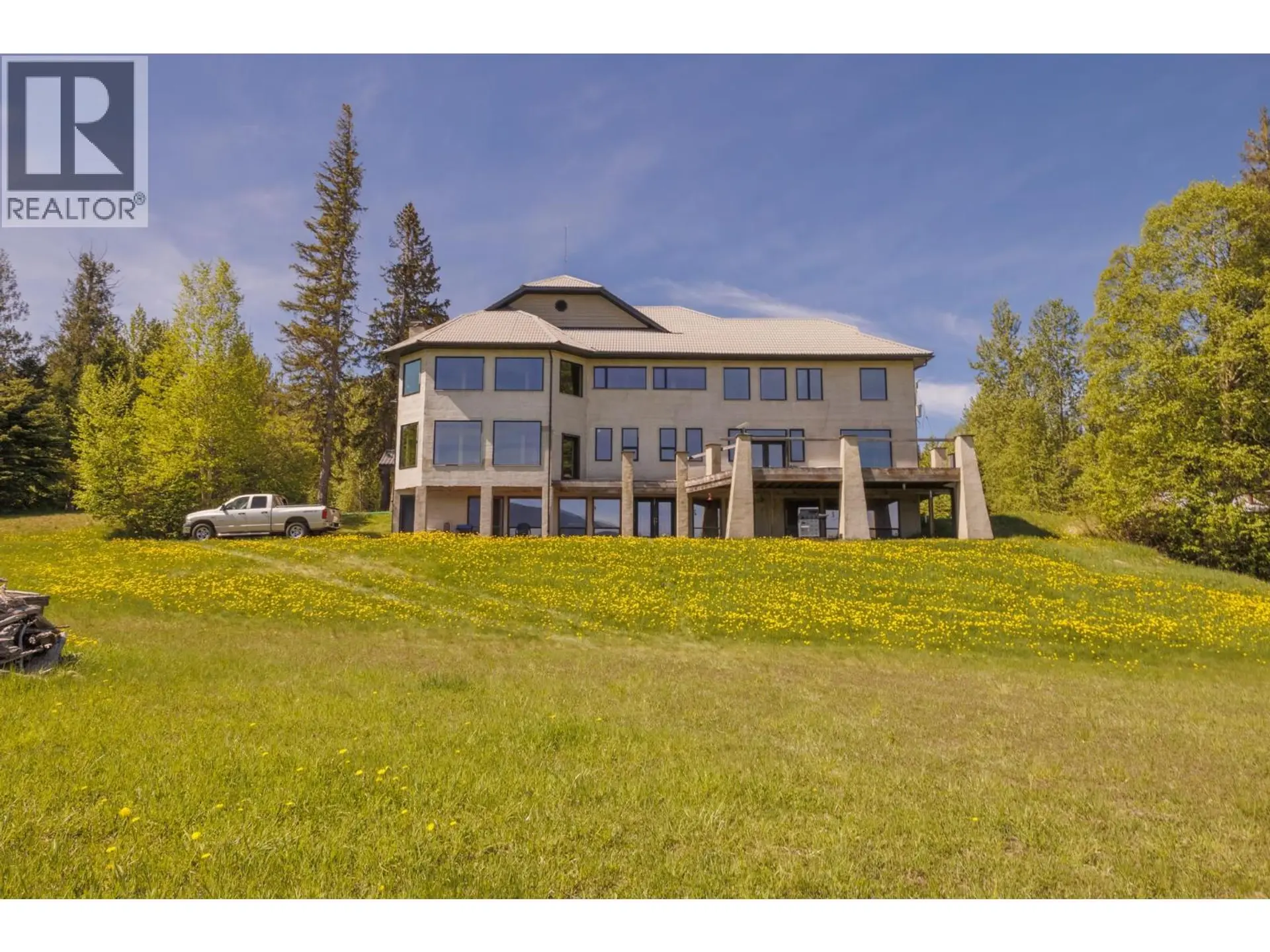 Property at 8985 CRESCENT SPUR ROAD, McBride, BC