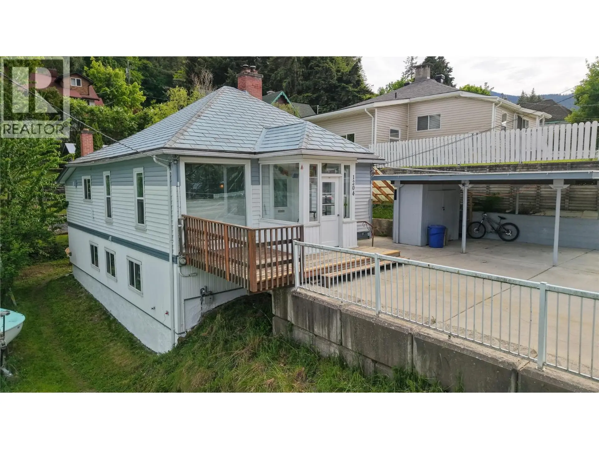 Property at 1204 FRONT Street, Nelson, BC