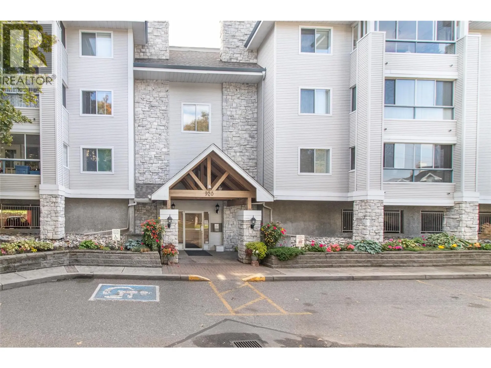 Property at #103 920 Glenwood Avenue, Kelowna, BC