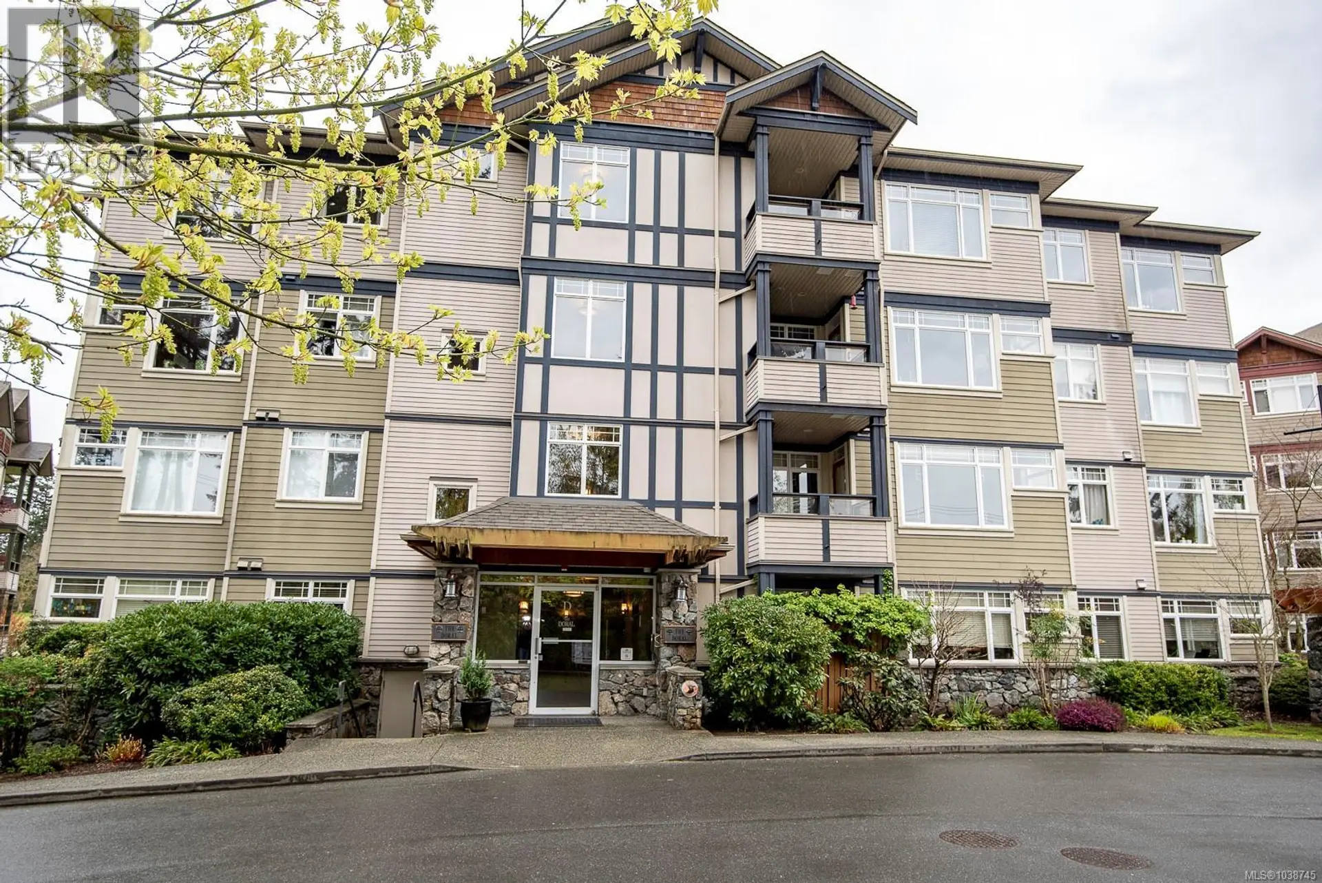 Property at #302D 1115 Craigflower Rd, Esquimalt, BC
