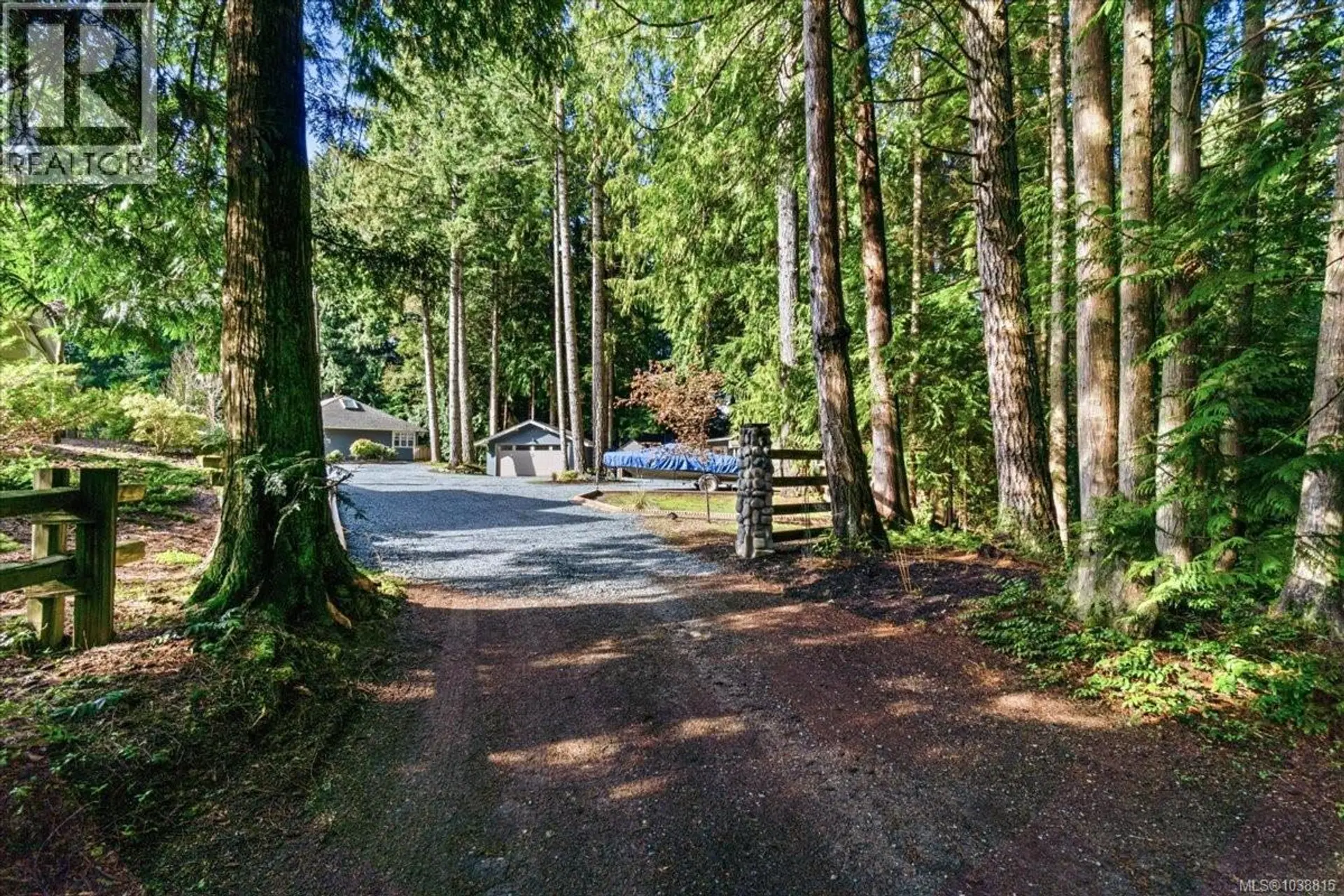 Property at 324 Chester Rd, Qualicum Beach, BC