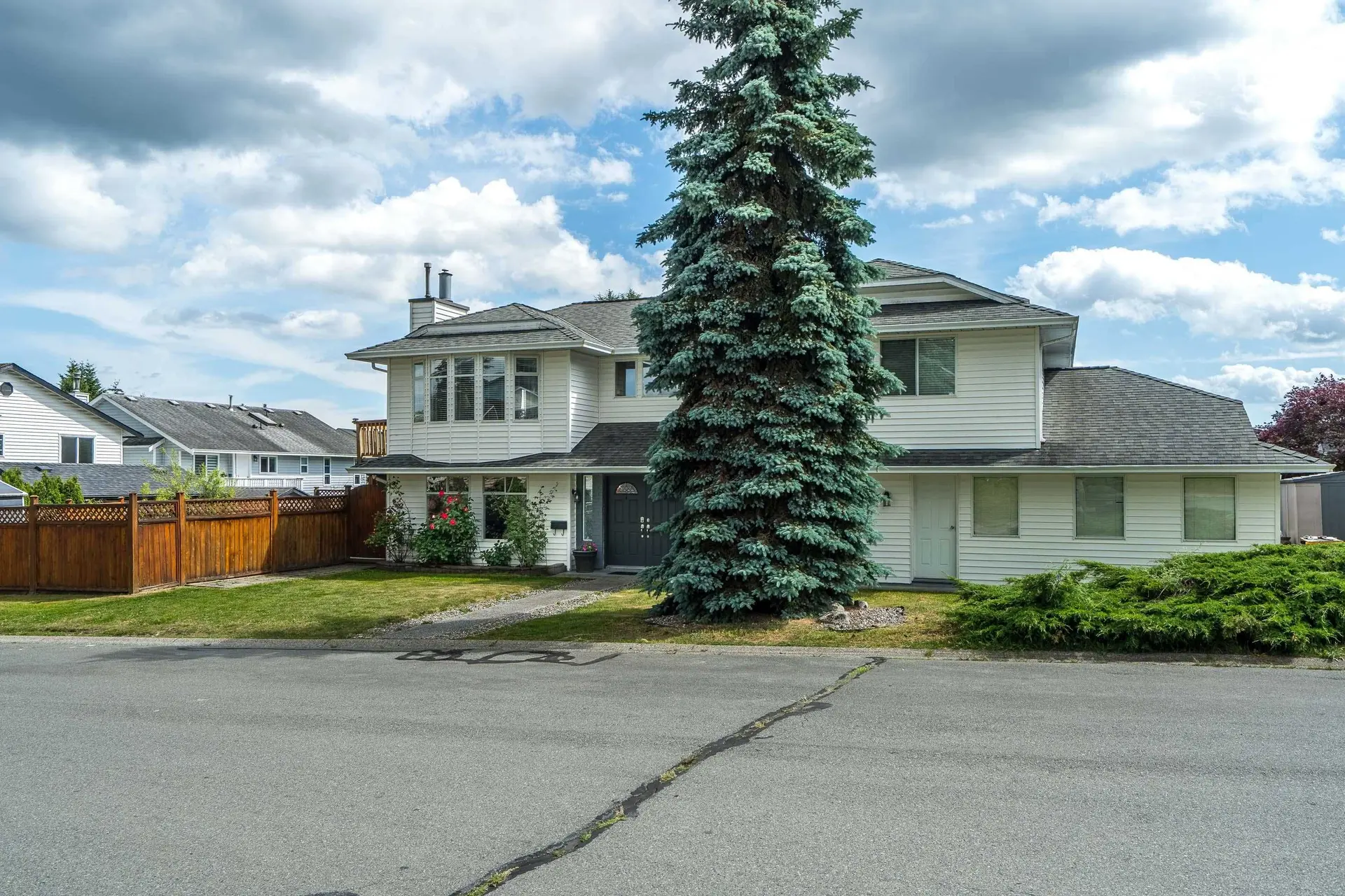 Property at 19628 65b Place, Langley, BC