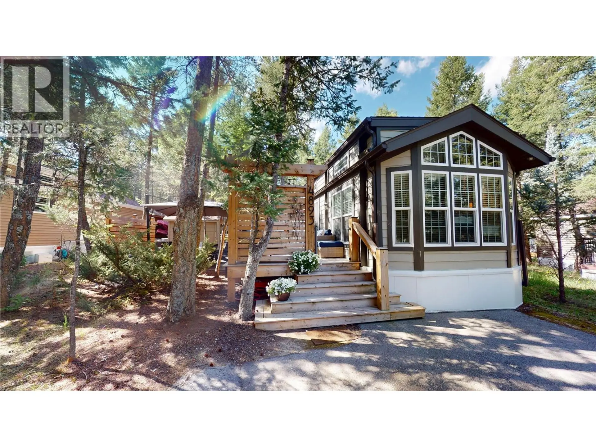 Property at 4893 Lynx Crescent, Radium Hot Springs, BC