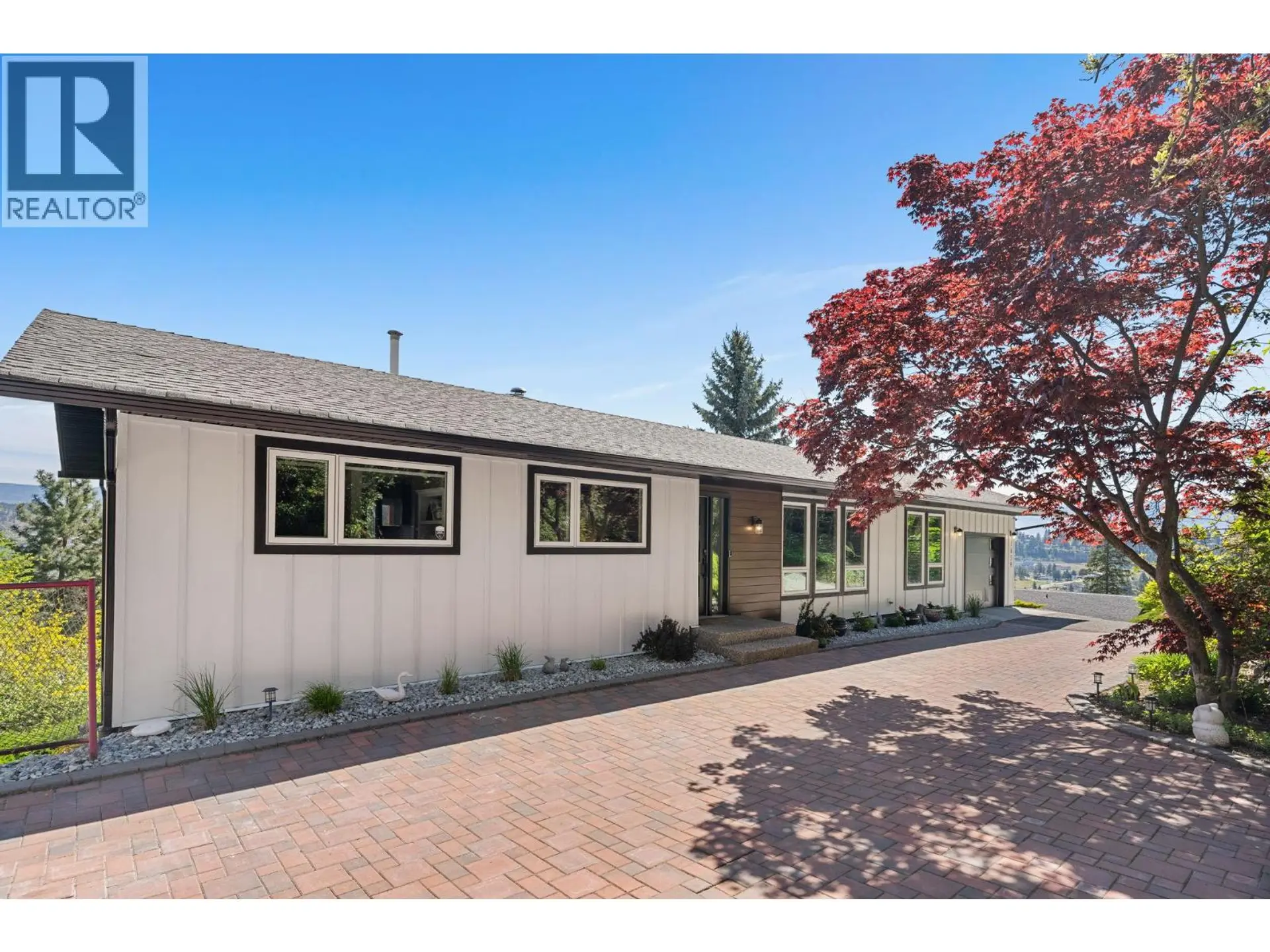 Property at 1659 Scott Crescent, Kelowna, BC