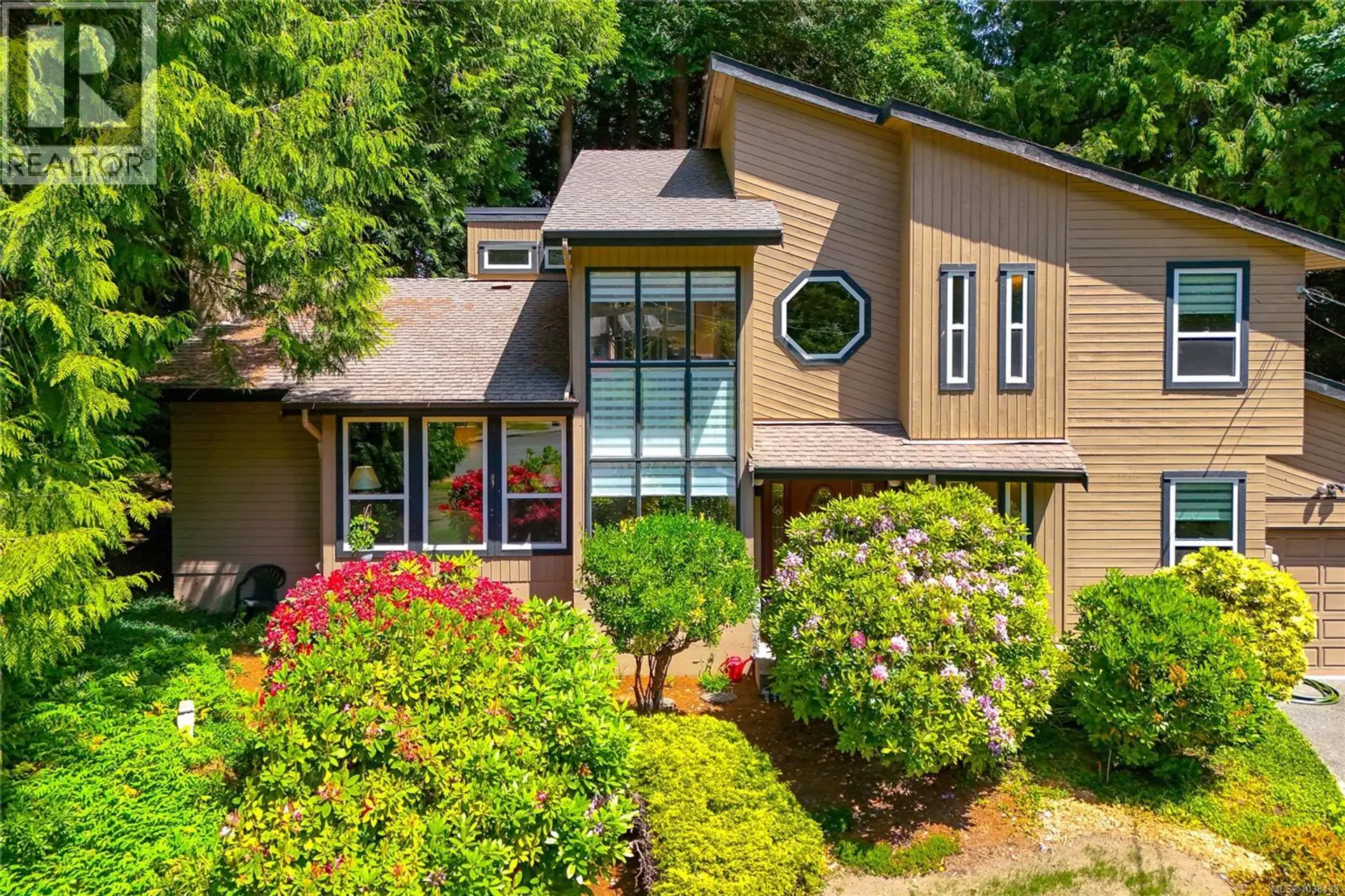 Property at 8705 Nash Pl, North Saanich, BC