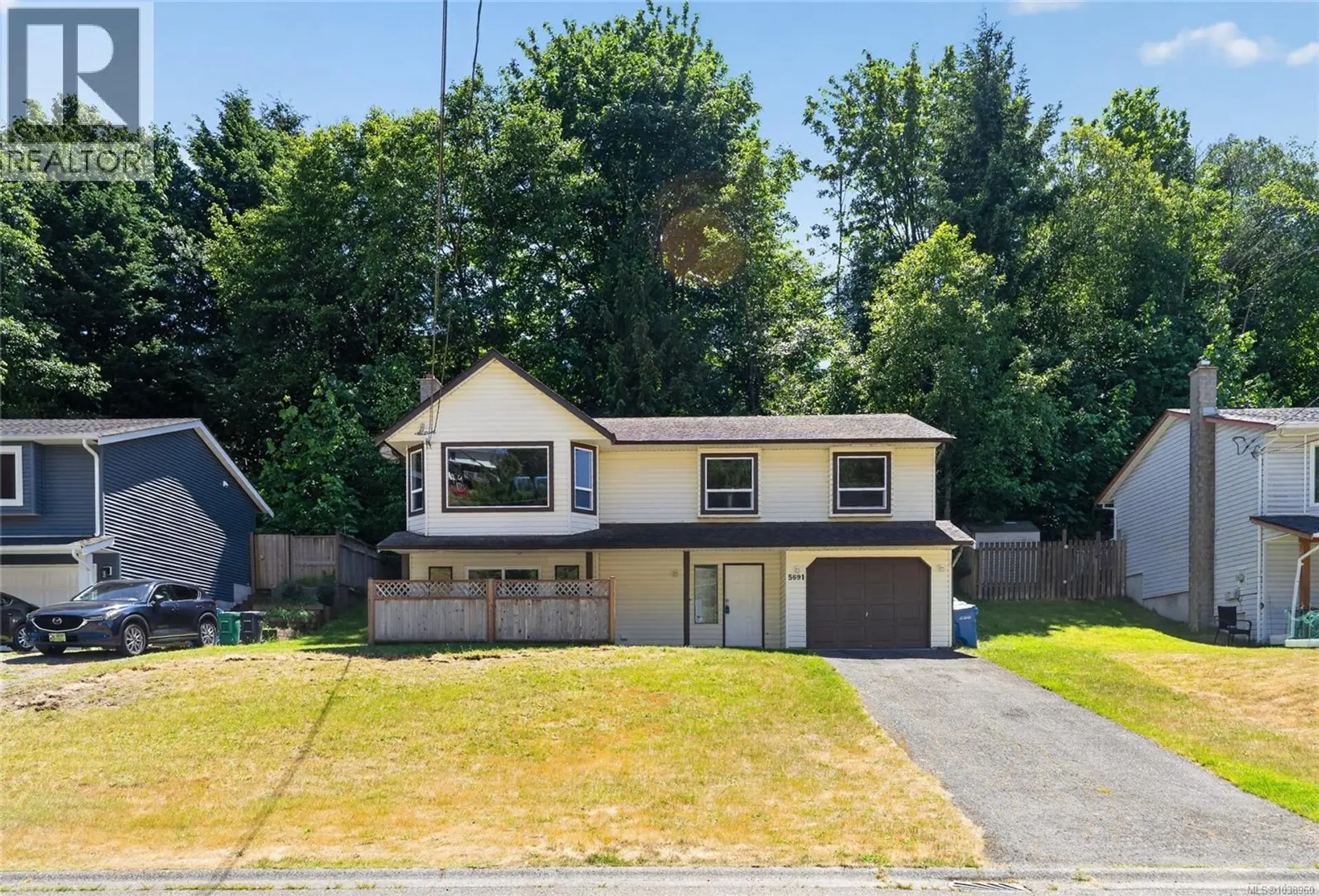 Property at 5691 Brookwood Dr, Nanaimo, BC