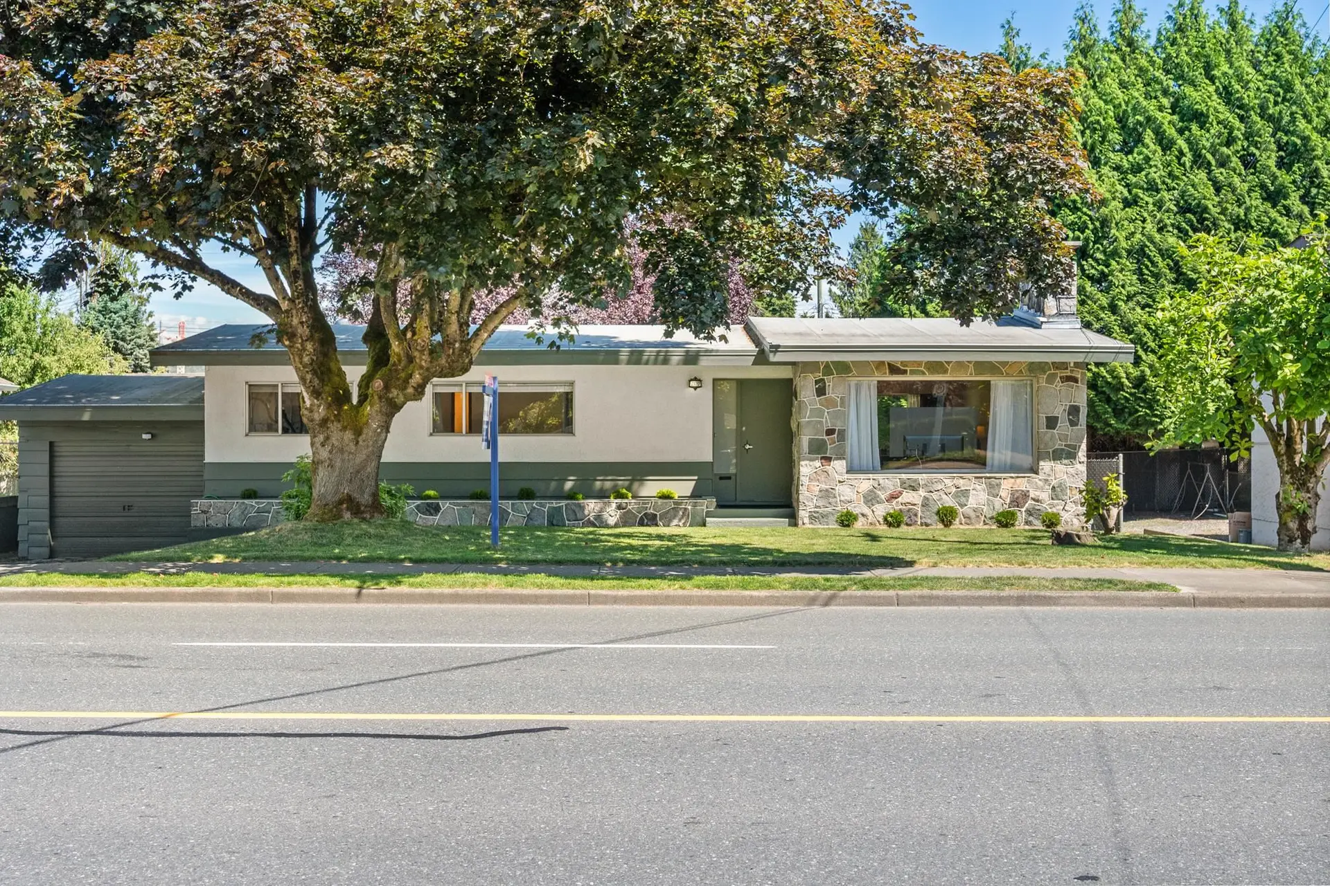 Property at 2120 Ware Street, Abbotsford, BC