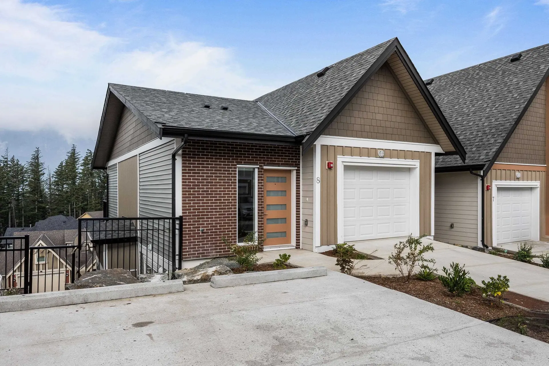 Property at #8 1928 Woodside Boulevard, Agassiz, BC