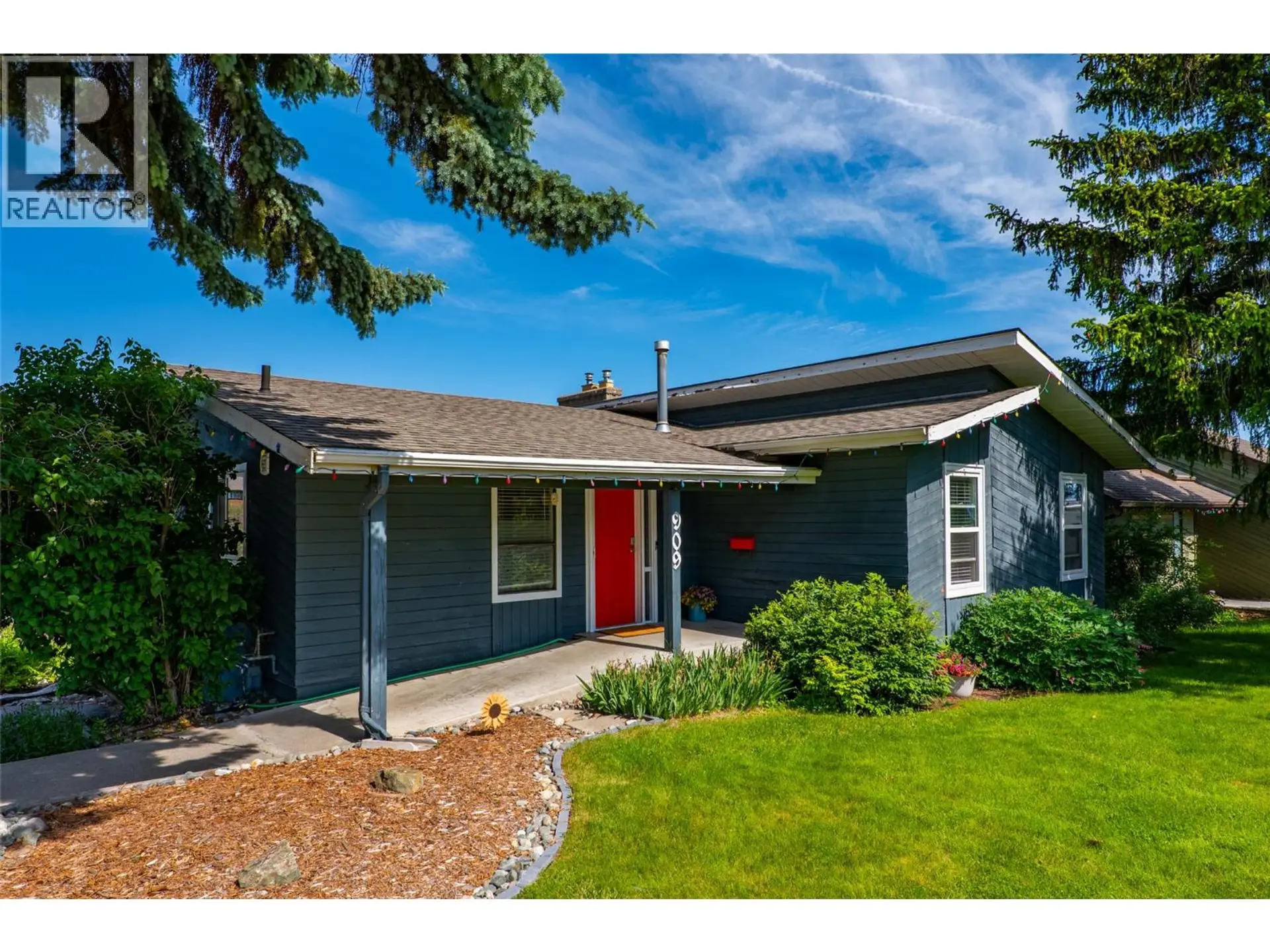 Property at 909 Fleming Circle, Kamloops, BC