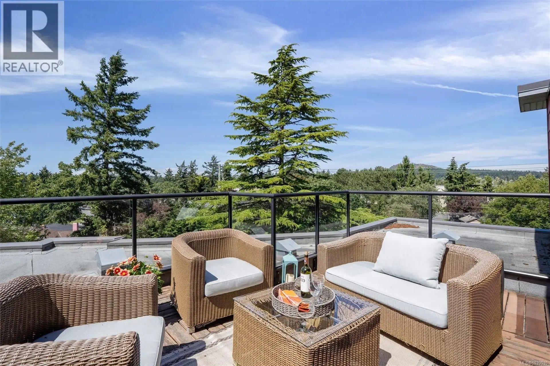 Property at #304 4040 Borden St, Saanich, BC