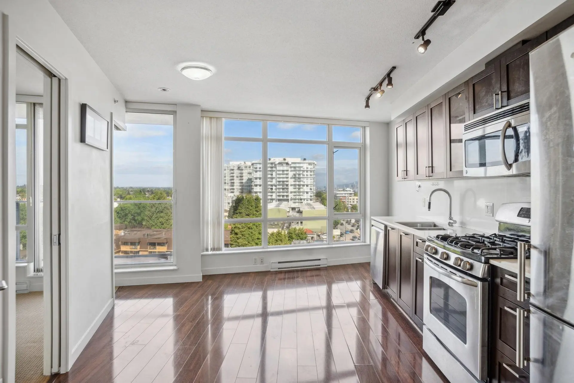 Property at #810 4815 Eldorado Mews, Vancouver, BC