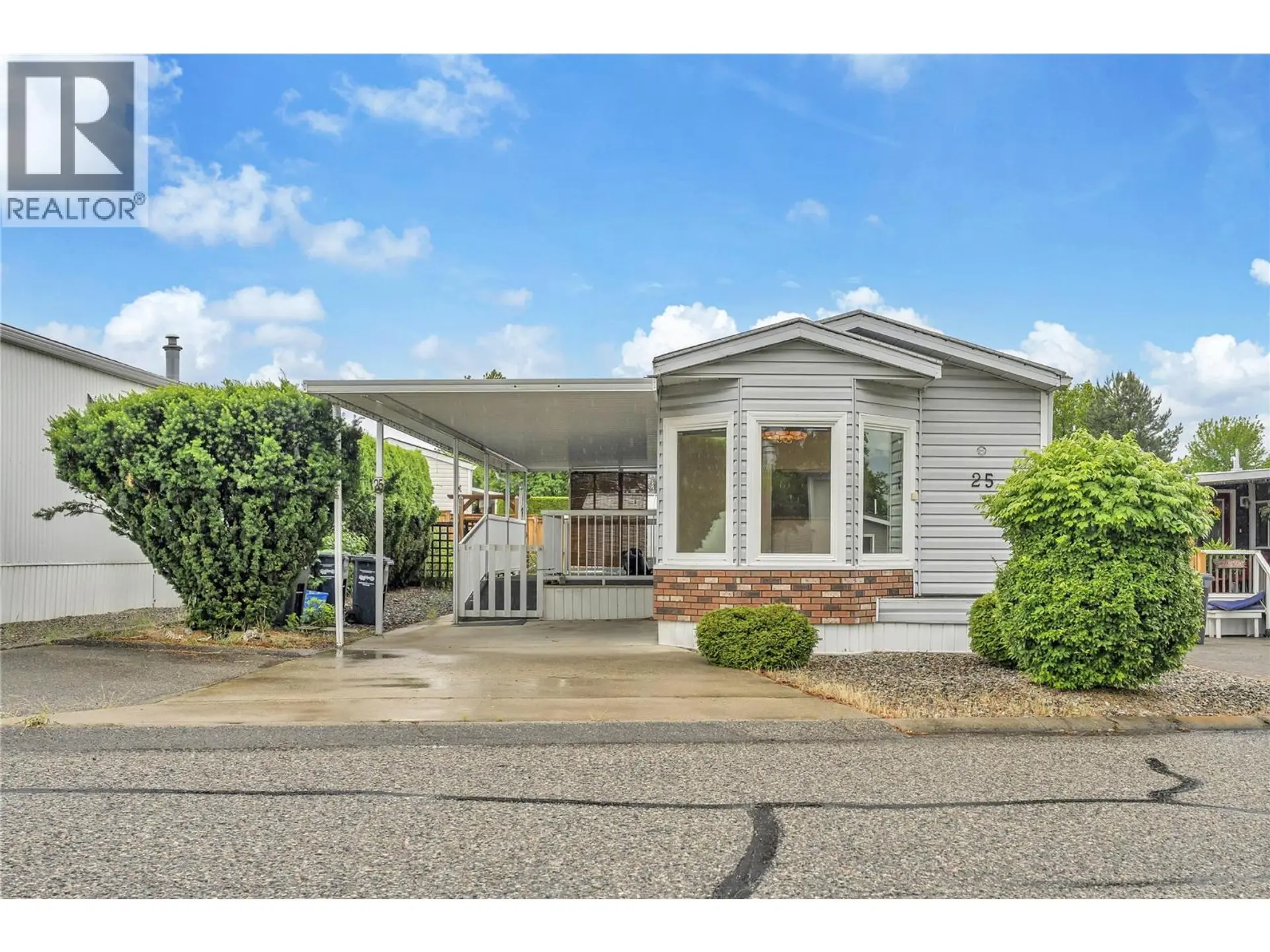 Property at #25 98 Okanagan Avenue E, Penticton, BC