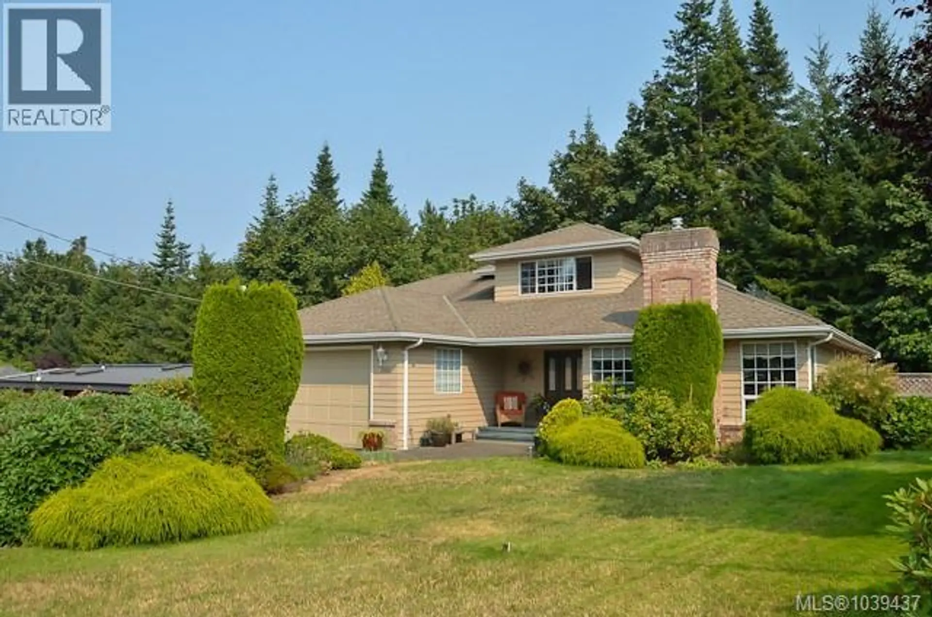 Property at 766 Canyon Cres, Qualicum Beach, BC