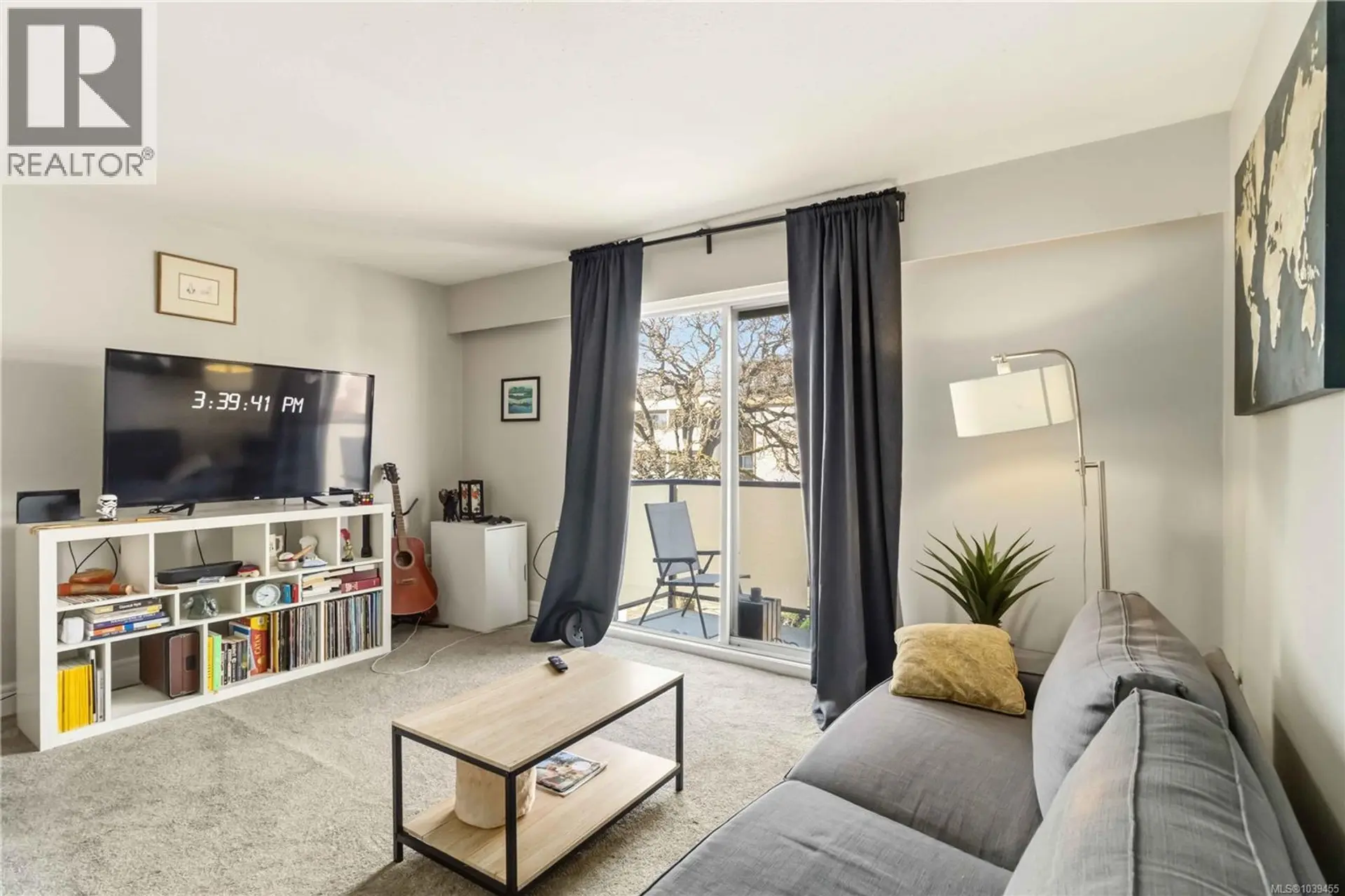 Property at #302 904 Hillside Ave, Victoria, BC