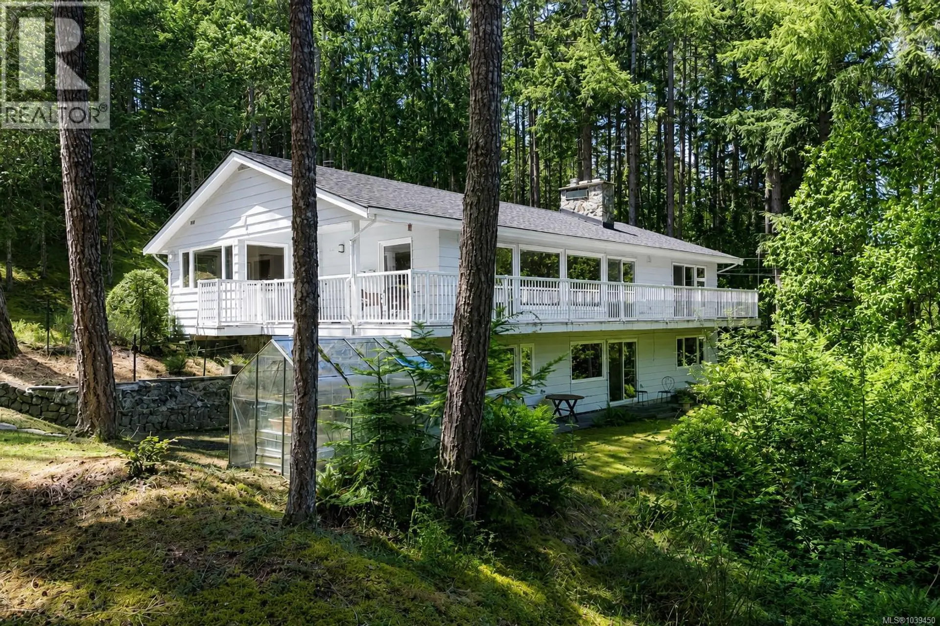 Property at 1495 Lands End Rd, North Saanich, BC