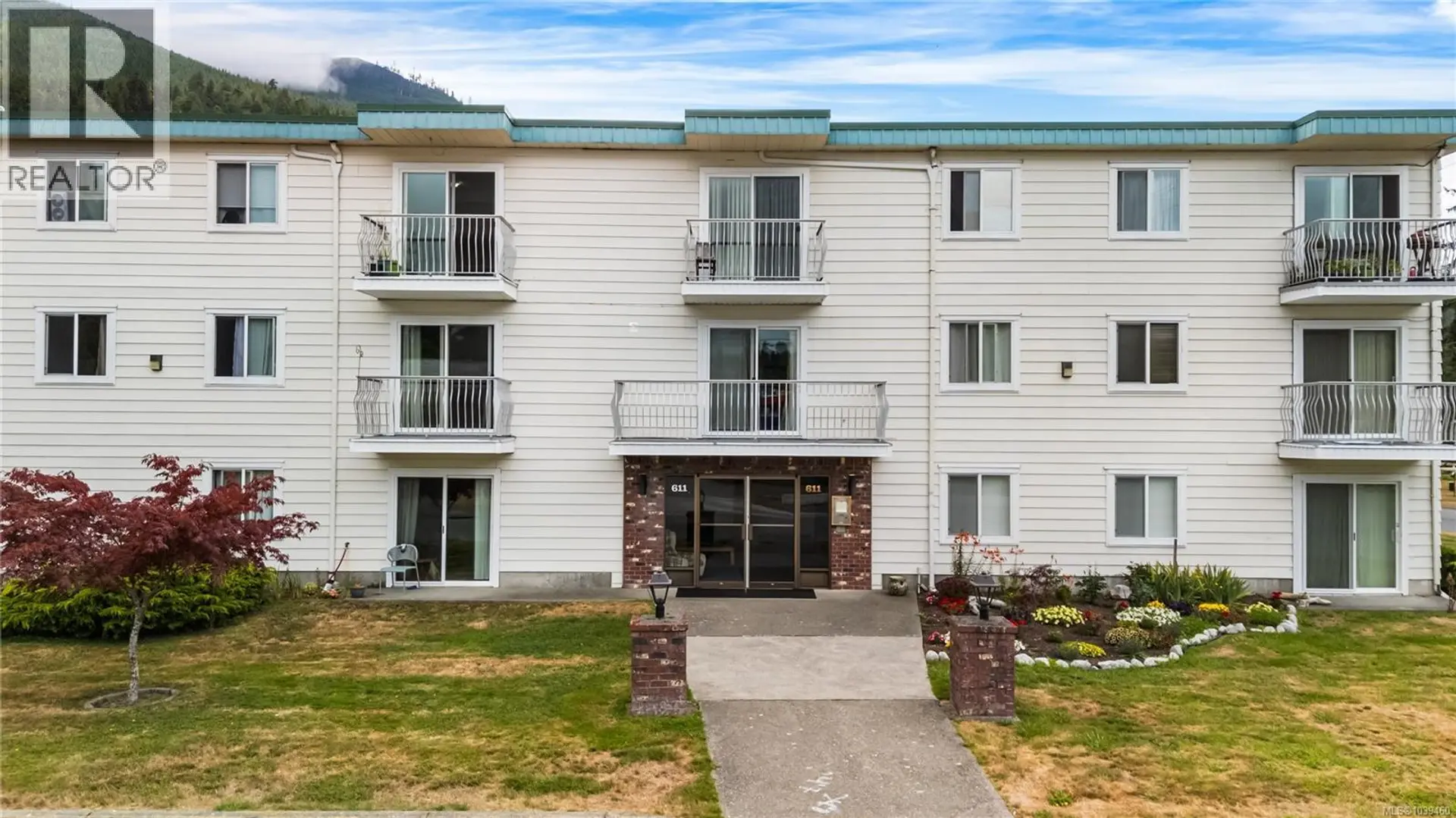 Property at #304 611 MacMillan Dr, Sayward, BC