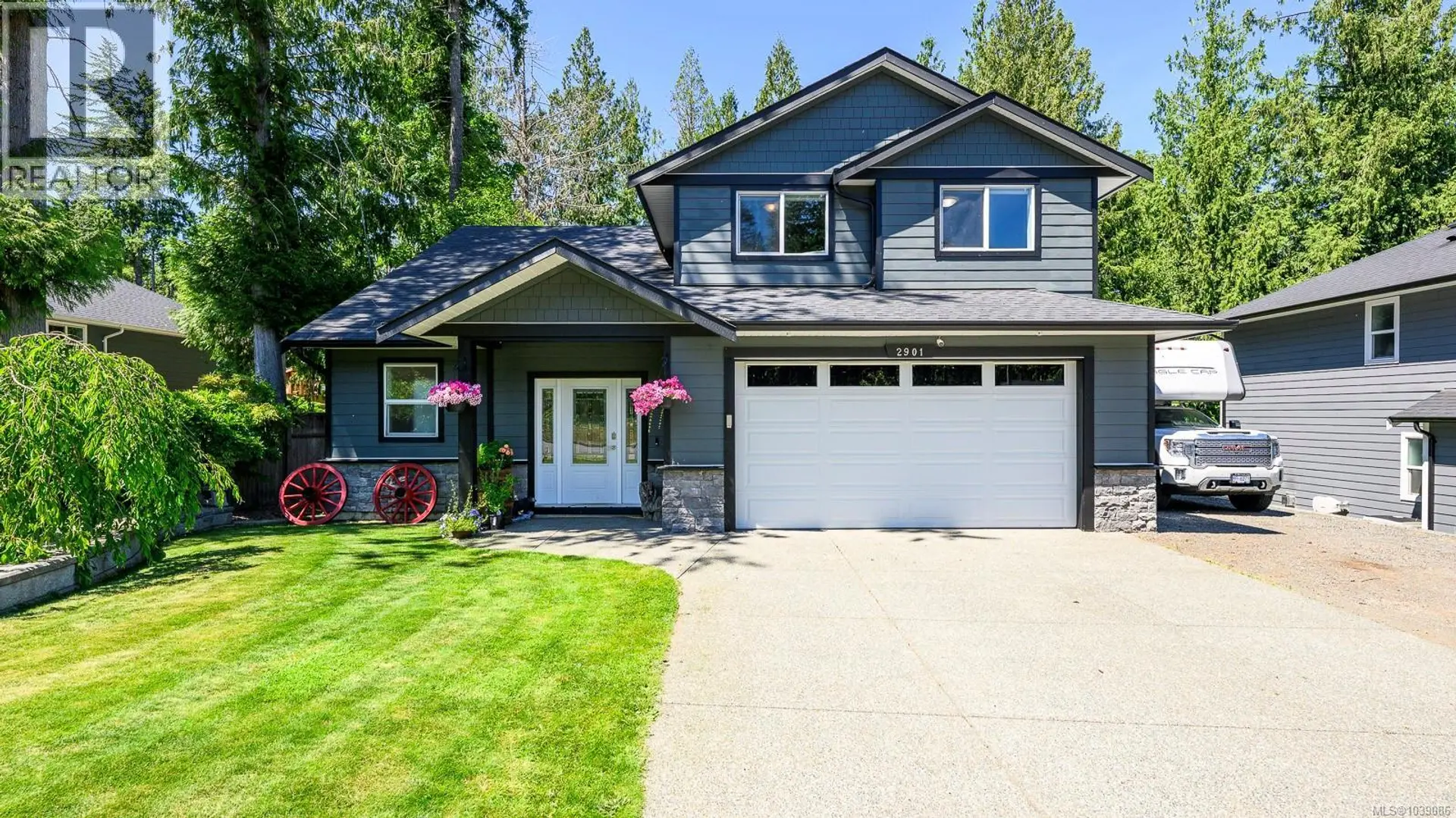 Property at 2901 Swanson St, Courtenay, BC