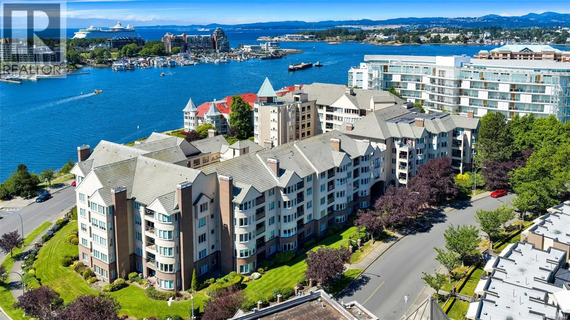 Property at #204 50 Songhees Rd, Victoria, BC