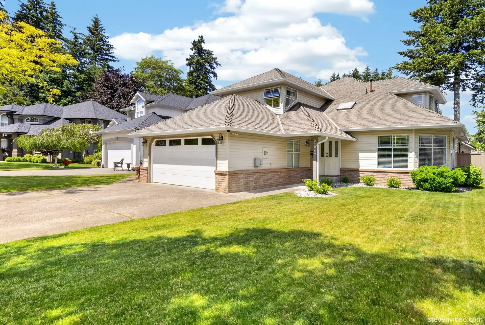 Property at 21023 45 Avenue, Langley, BC