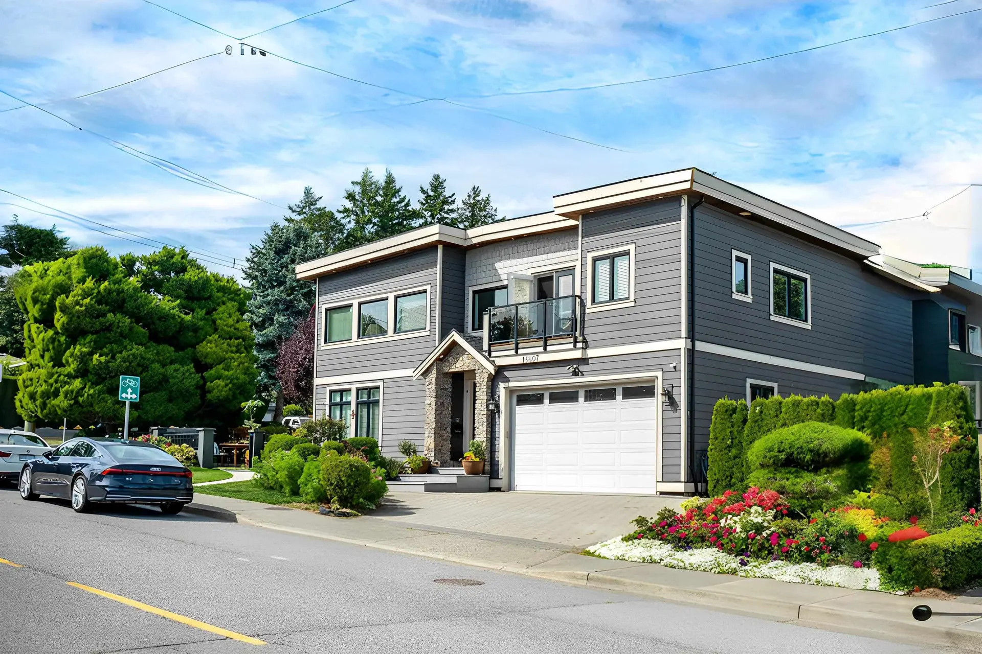 Property at 15807 Buena Vista Avenue, White Rock, BC