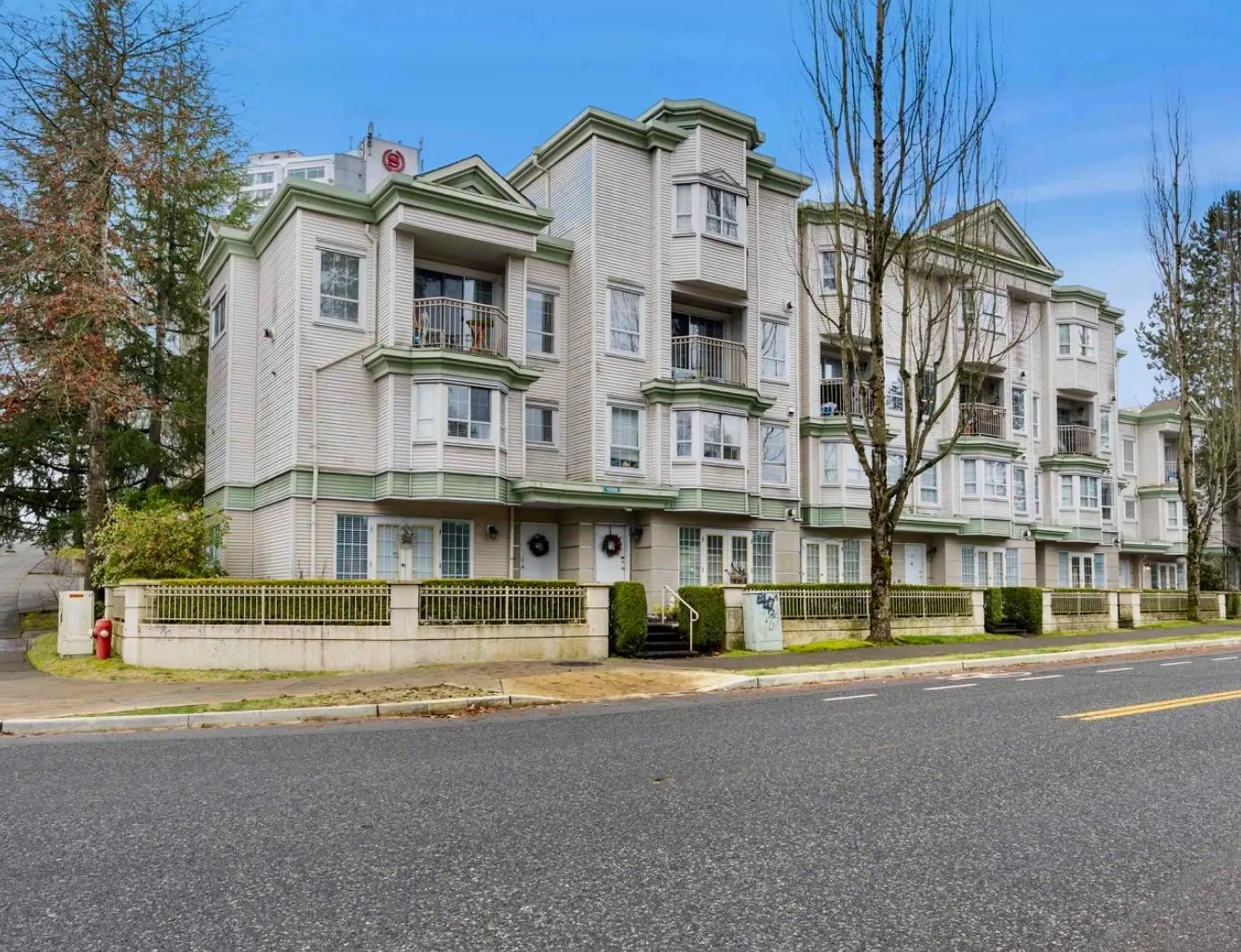 Property at #323 15268 W 105 Avenue, Surrey, BC