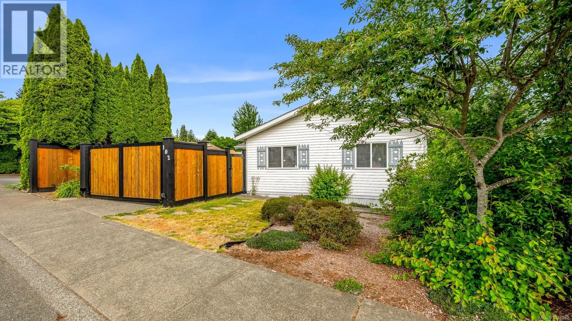 Property at #102 2200 Lambert Dr, Courtenay, BC