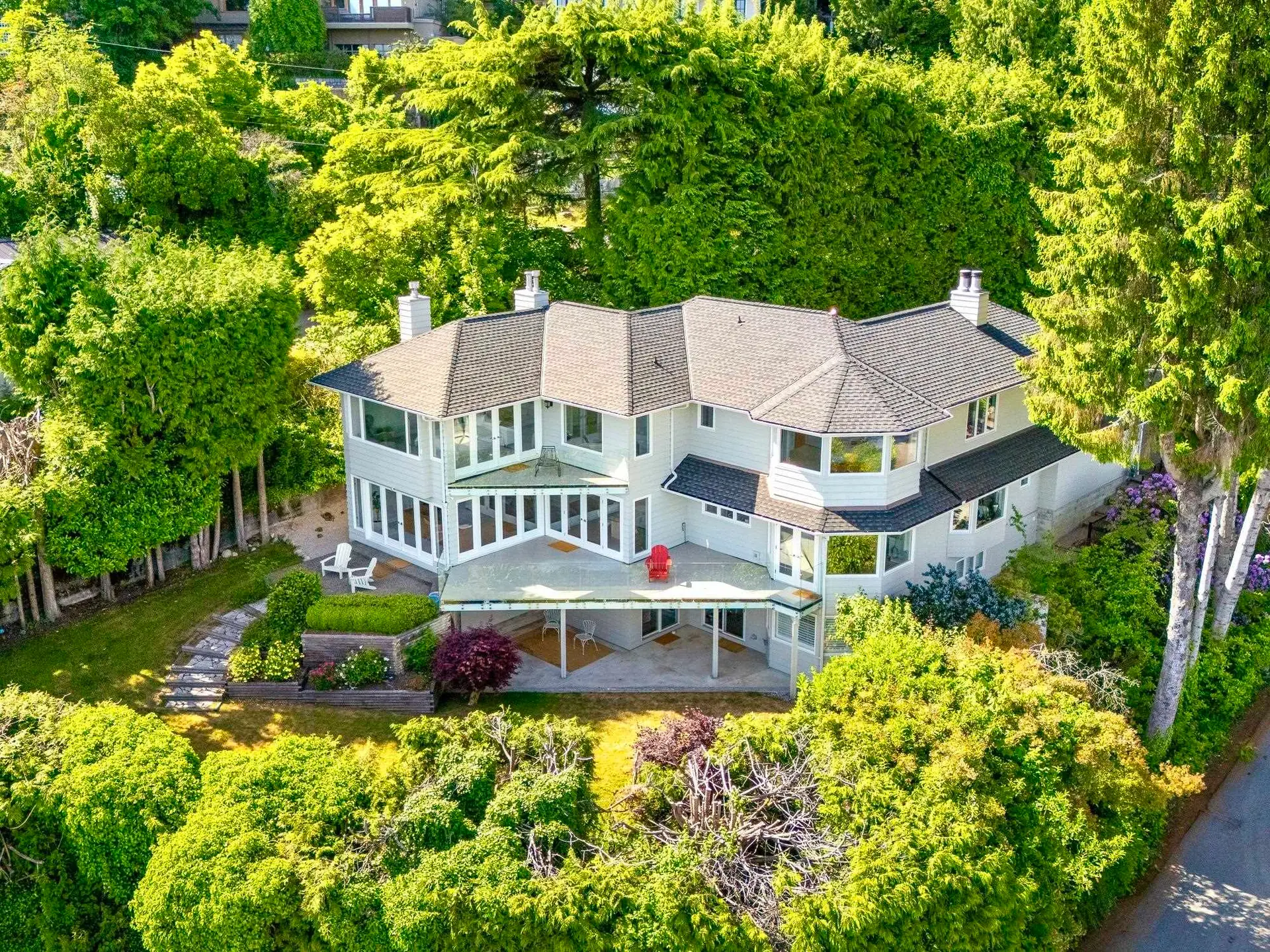 Property at 816 Anderson Crescent, West Vancouver, BC