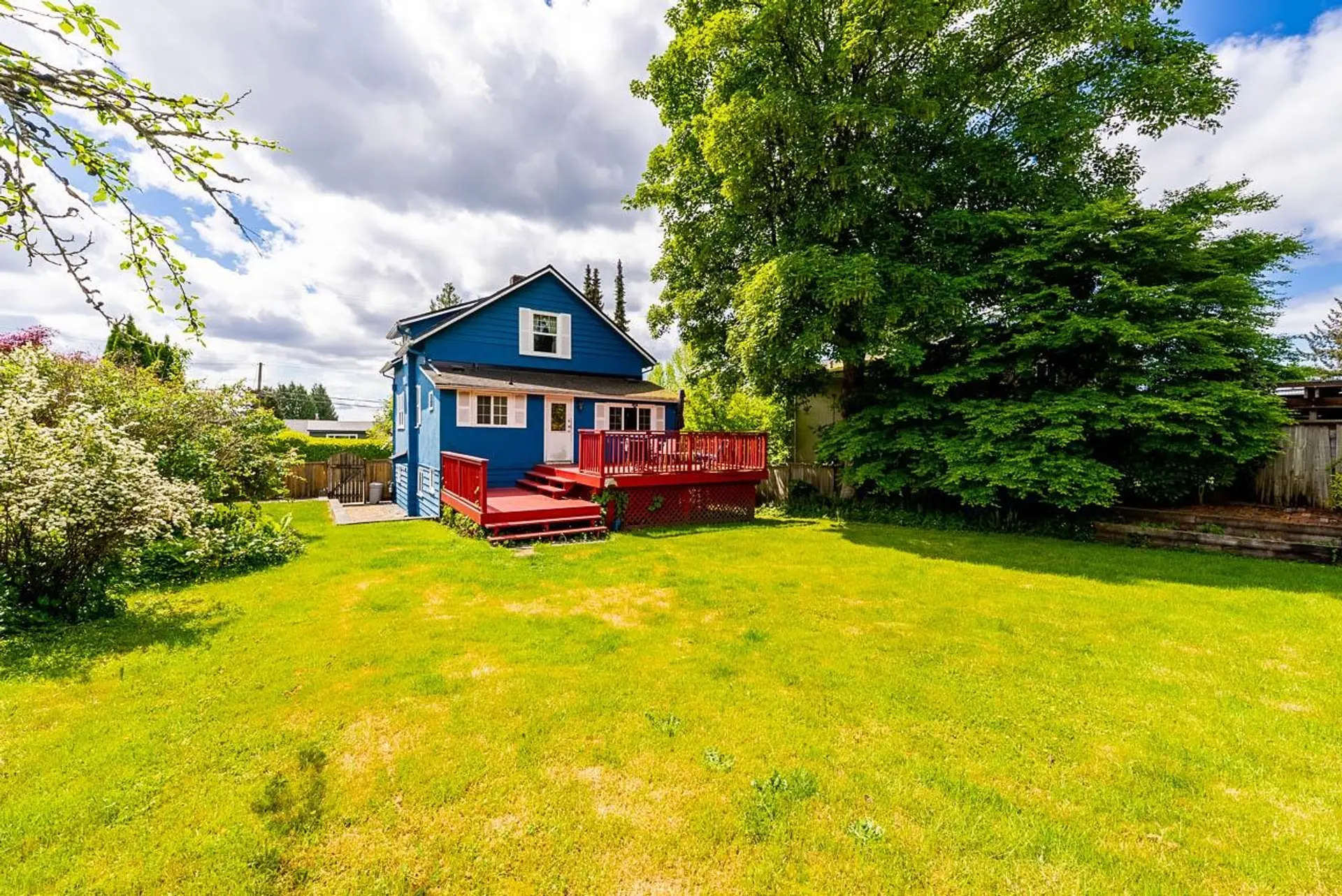 Property at 264 W Queens Road, North Vancouver, BC