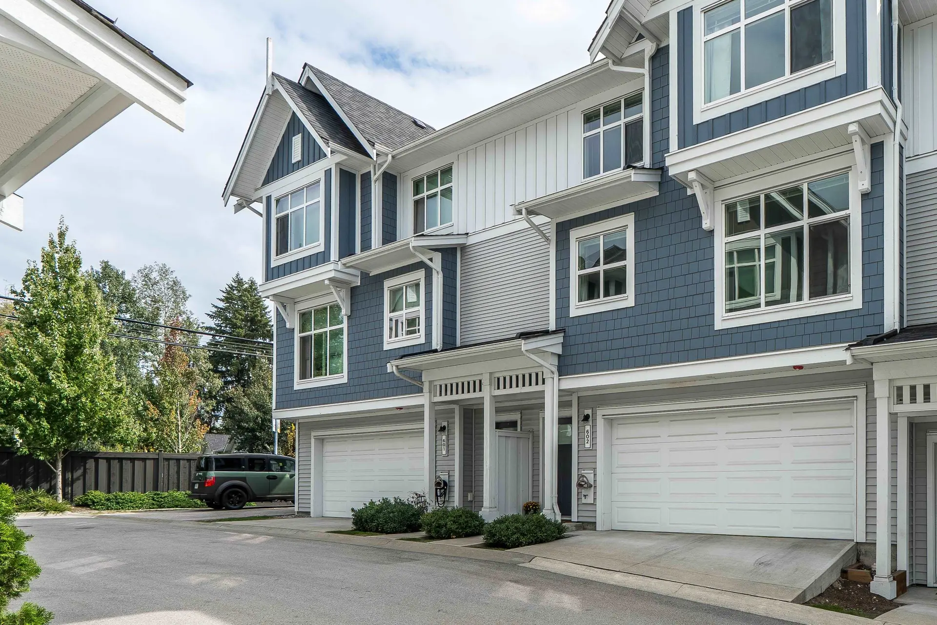 Property at #602 11295 Pazarena Place, Maple Ridge, BC
