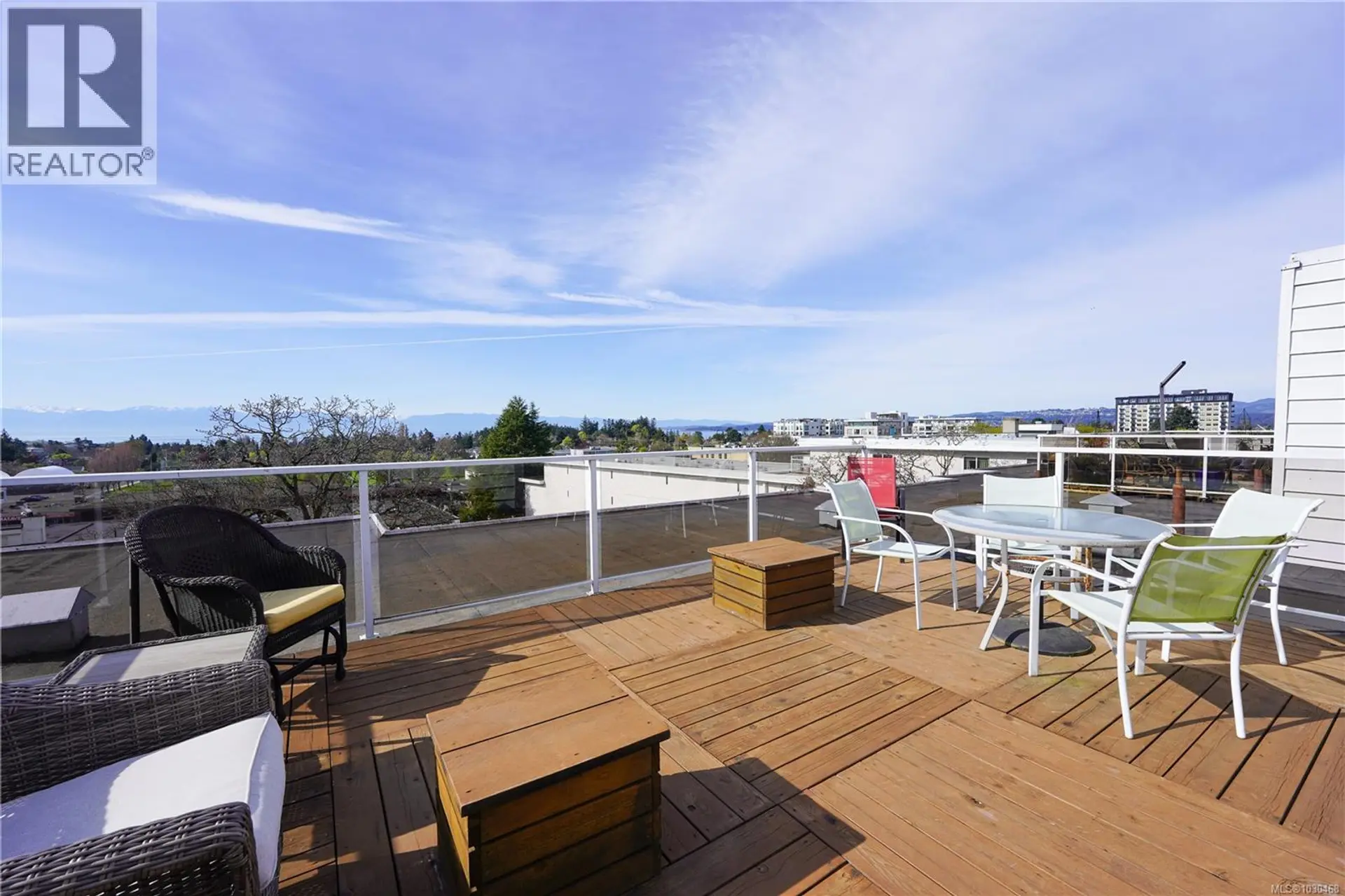Property at #404 614 Fernhill Pl, Esquimalt, BC