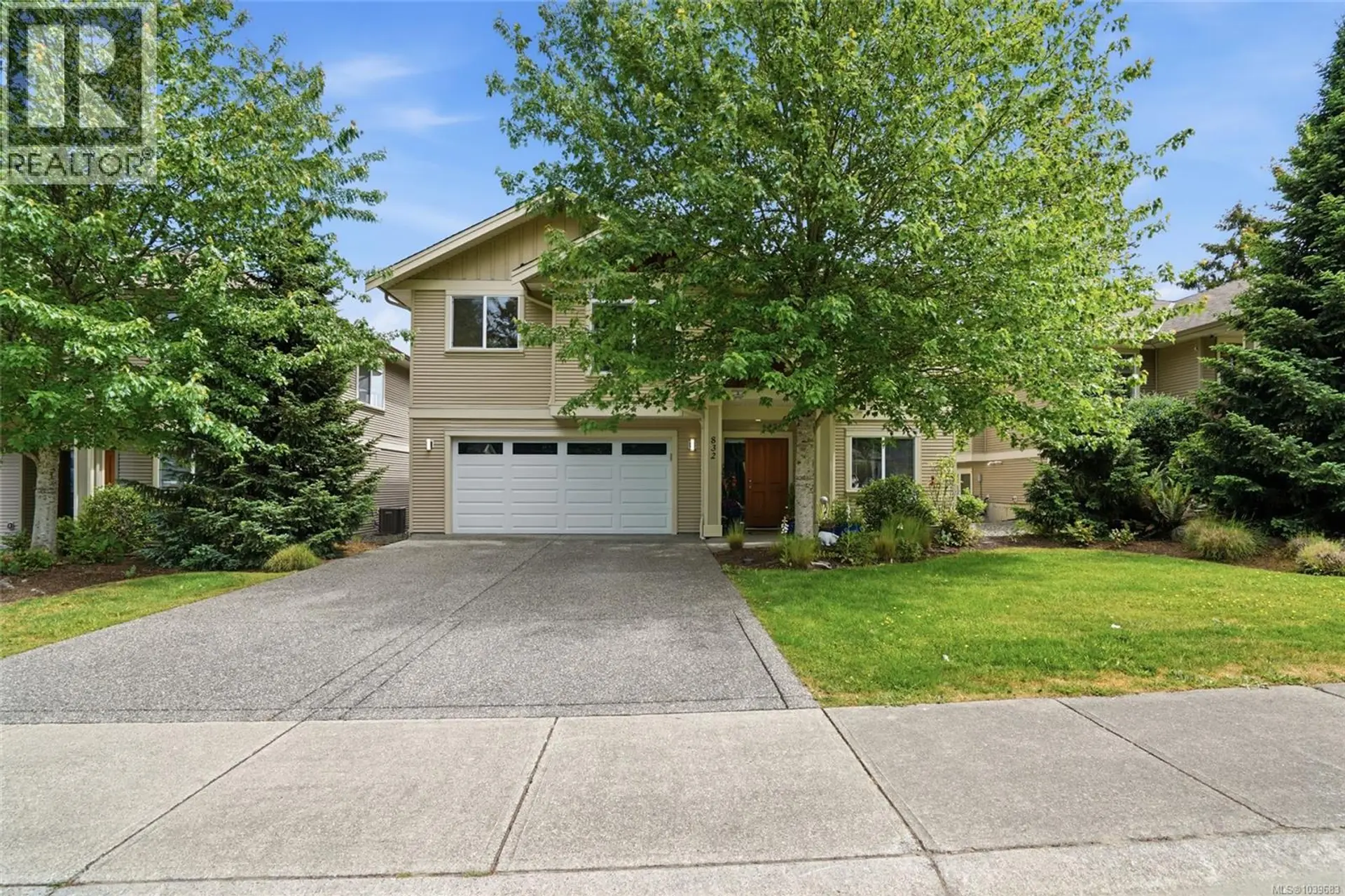 Property at 832 Brookfield Dr, Nanaimo, BC