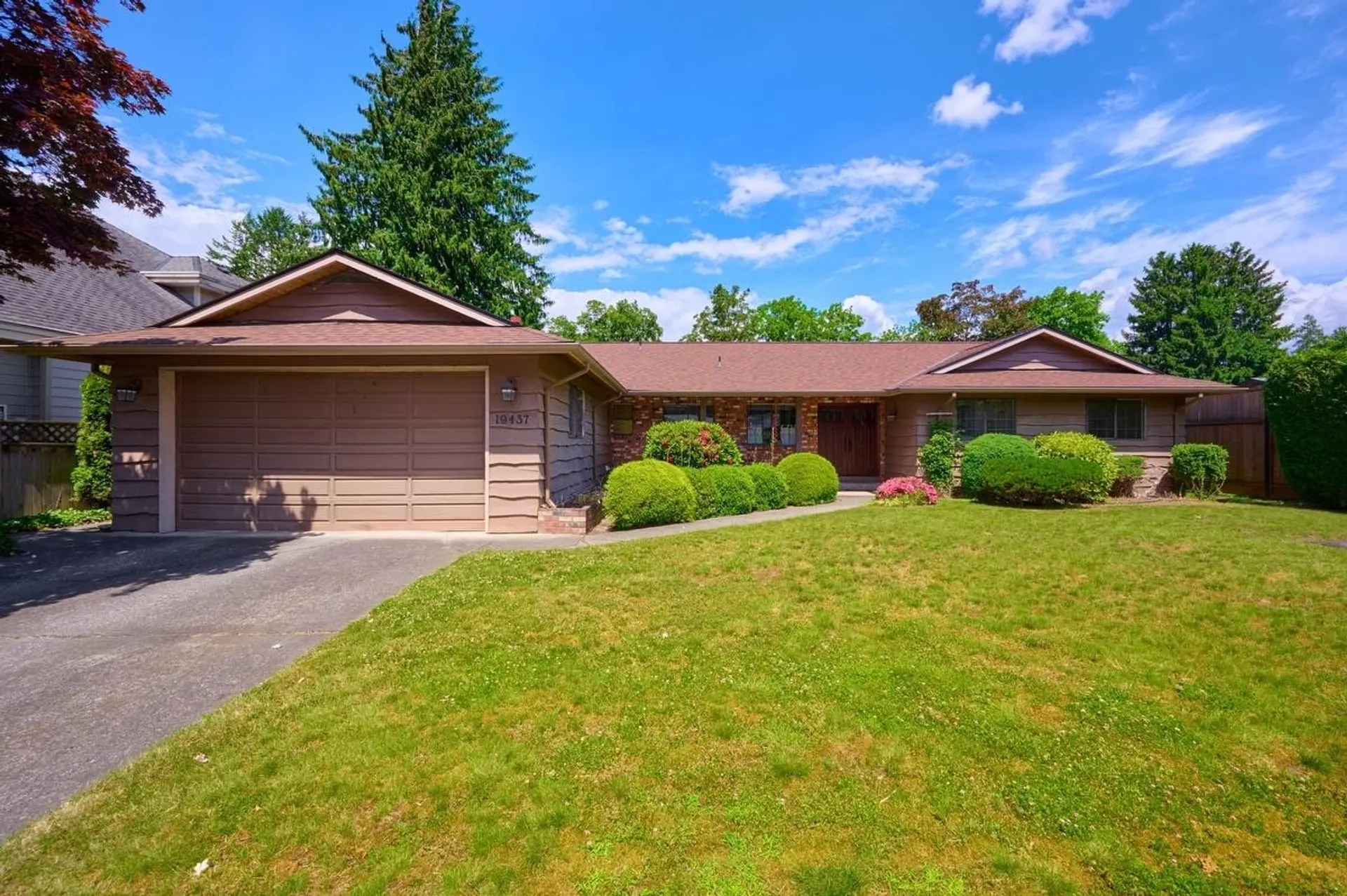 Property at 19437 119b Avenue, Pitt Meadows, BC