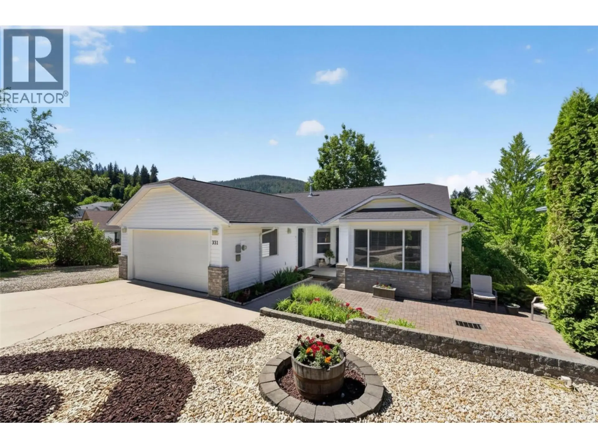 Property at 331 17 Street SE, Salmon Arm, BC