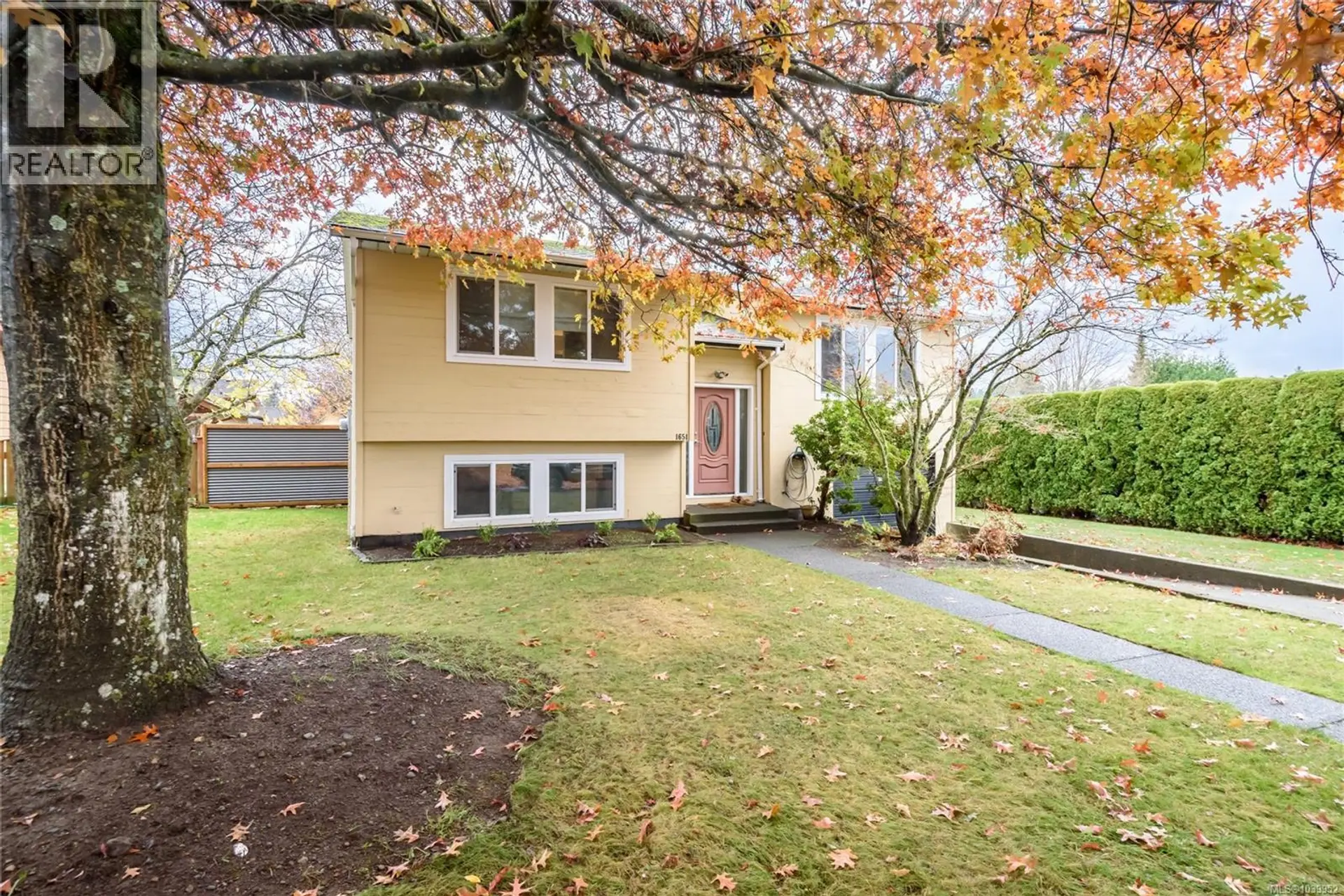 Property at 1651 Ascot Ave, Comox, BC