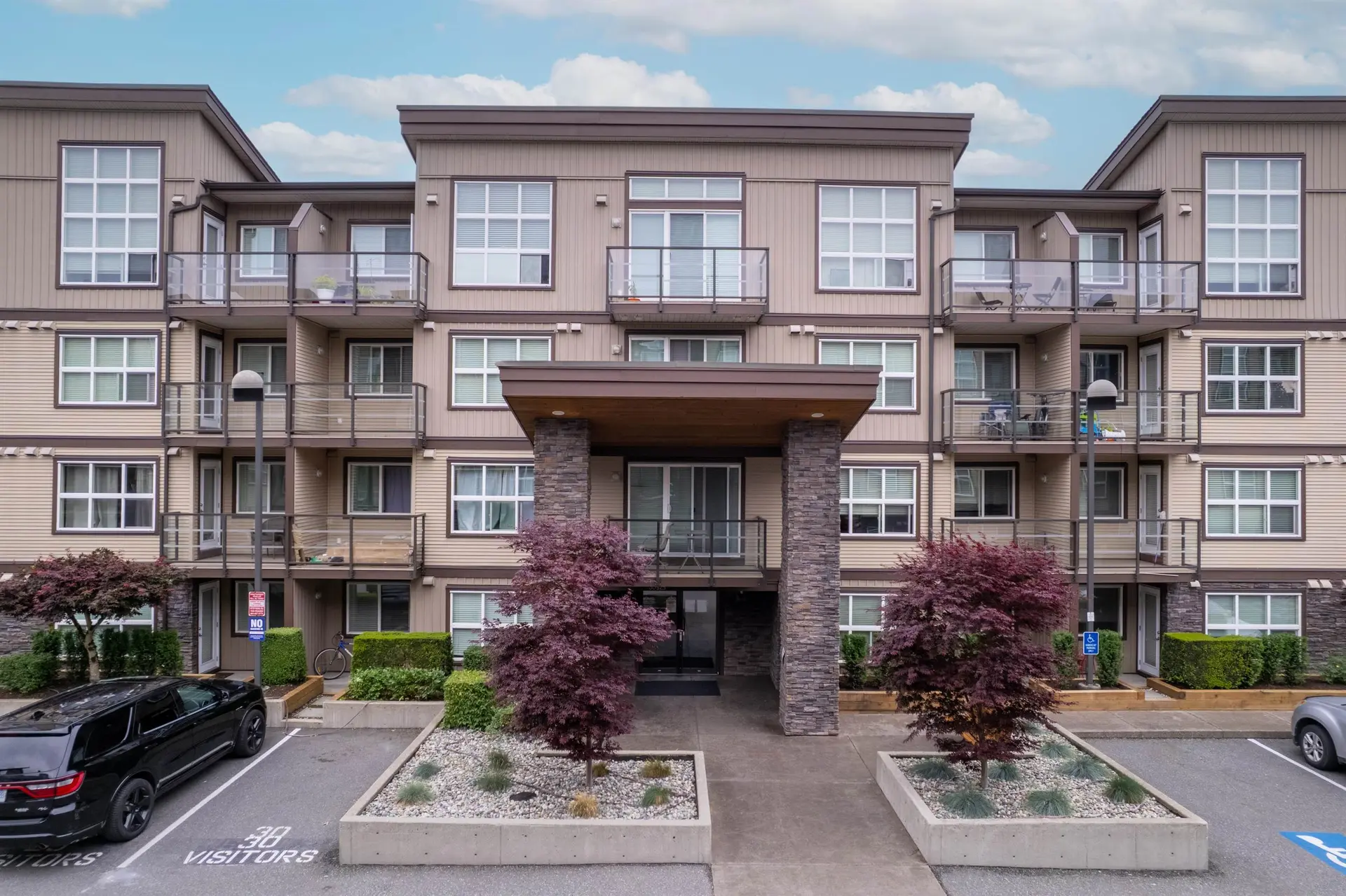 Property at #302 30525 Cardinal Avenue, Abbotsford, BC