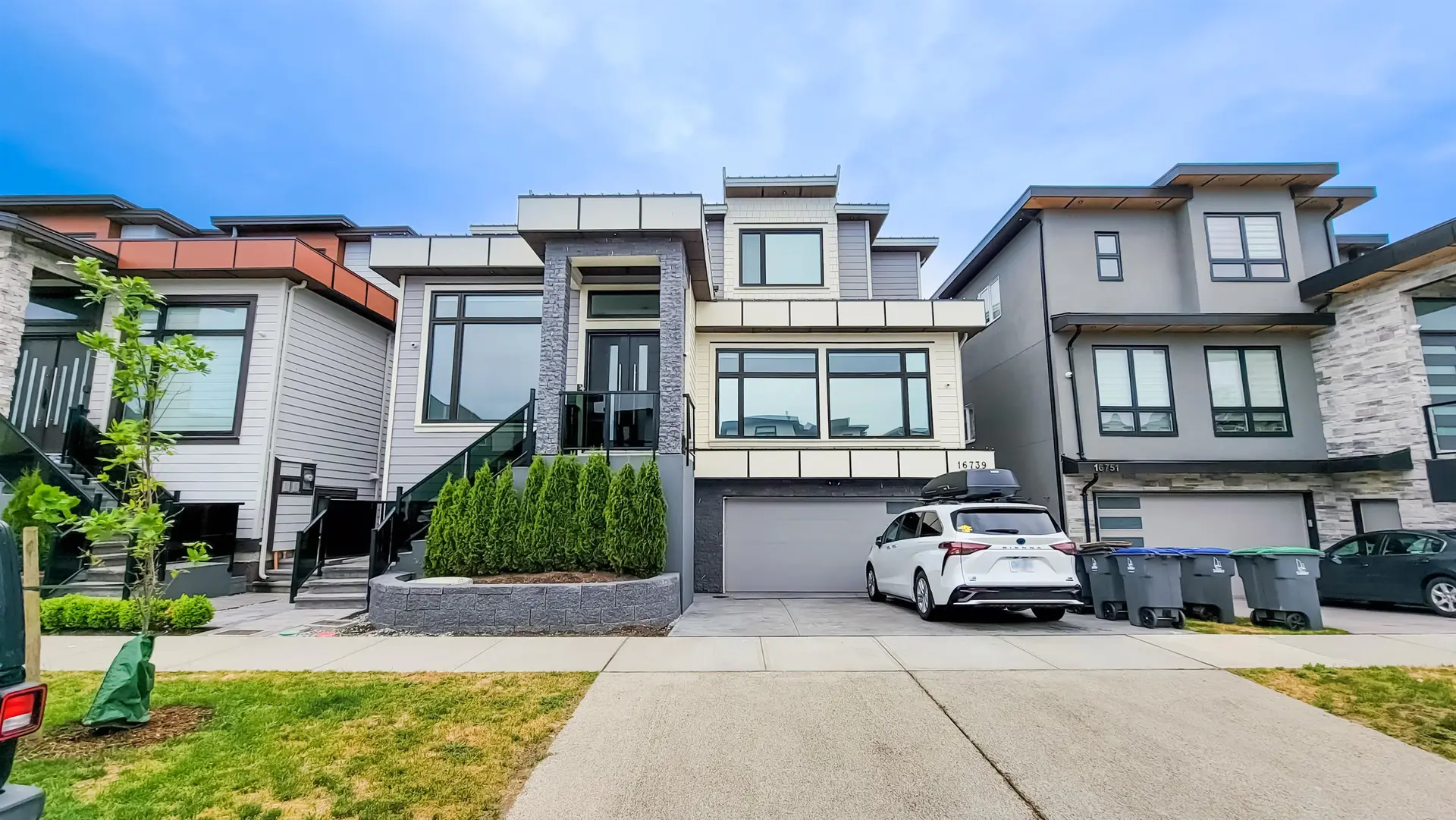 Property at 16739 18b Avenue, White Rock, BC