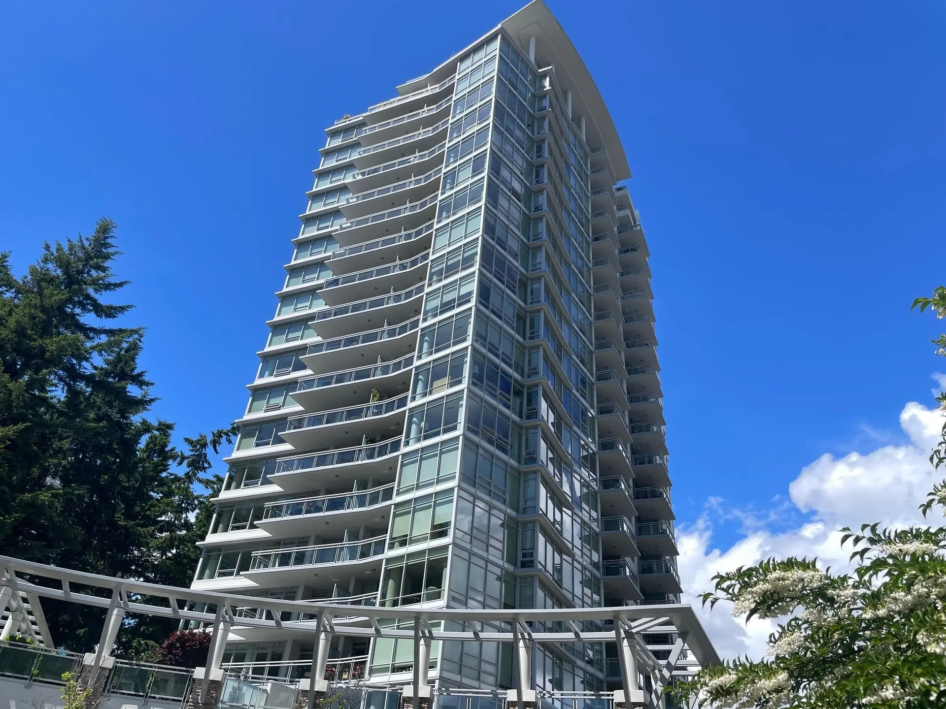 Property at #1407 15152 Russell Avenue, White Rock, BC