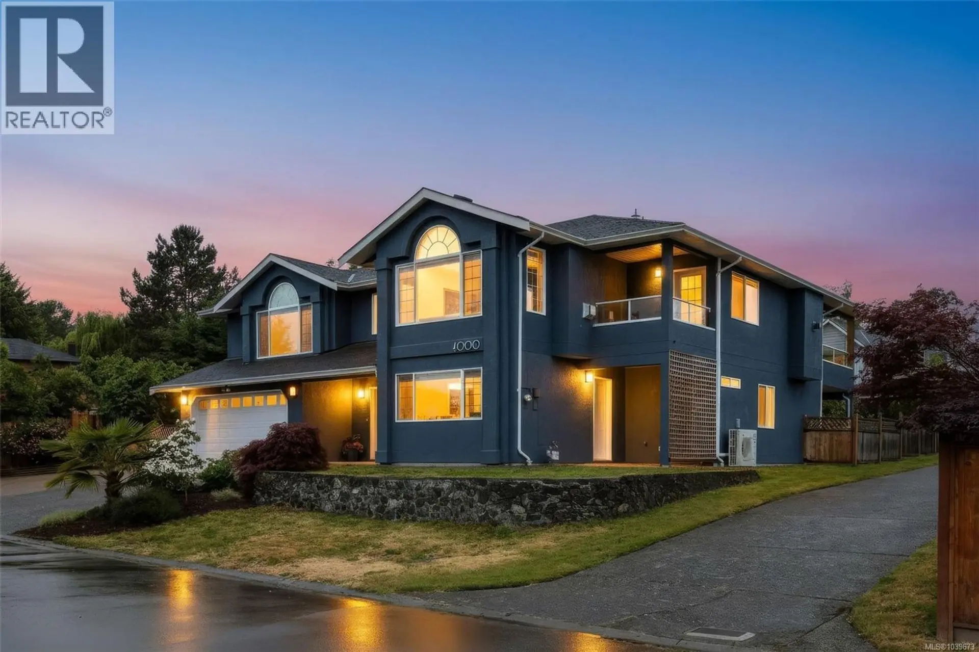 Property at 4000 Santa Rosa Pl, Saanich, BC