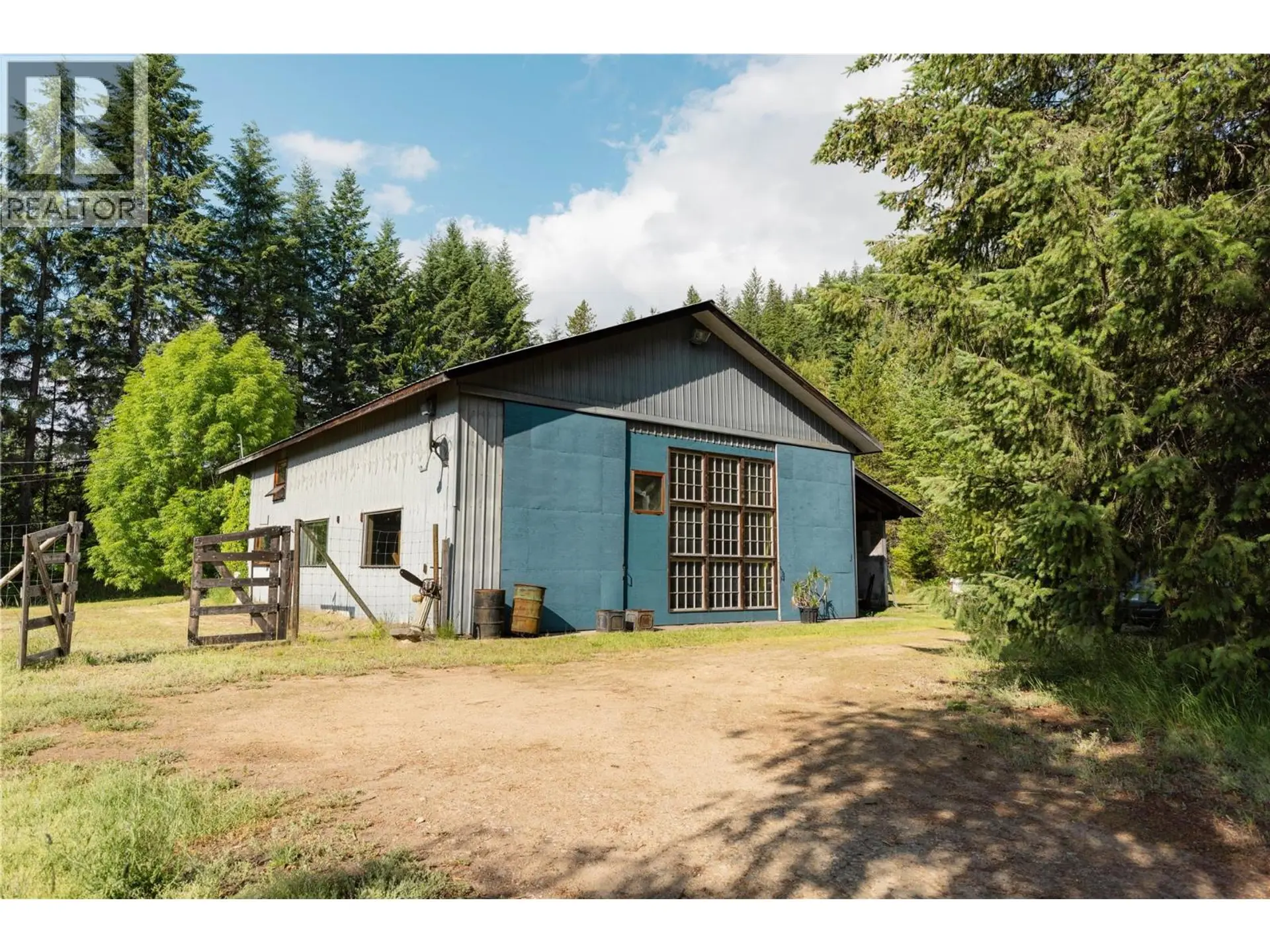 Property at 6777 PERRY'S BACK Road, Winlaw, BC