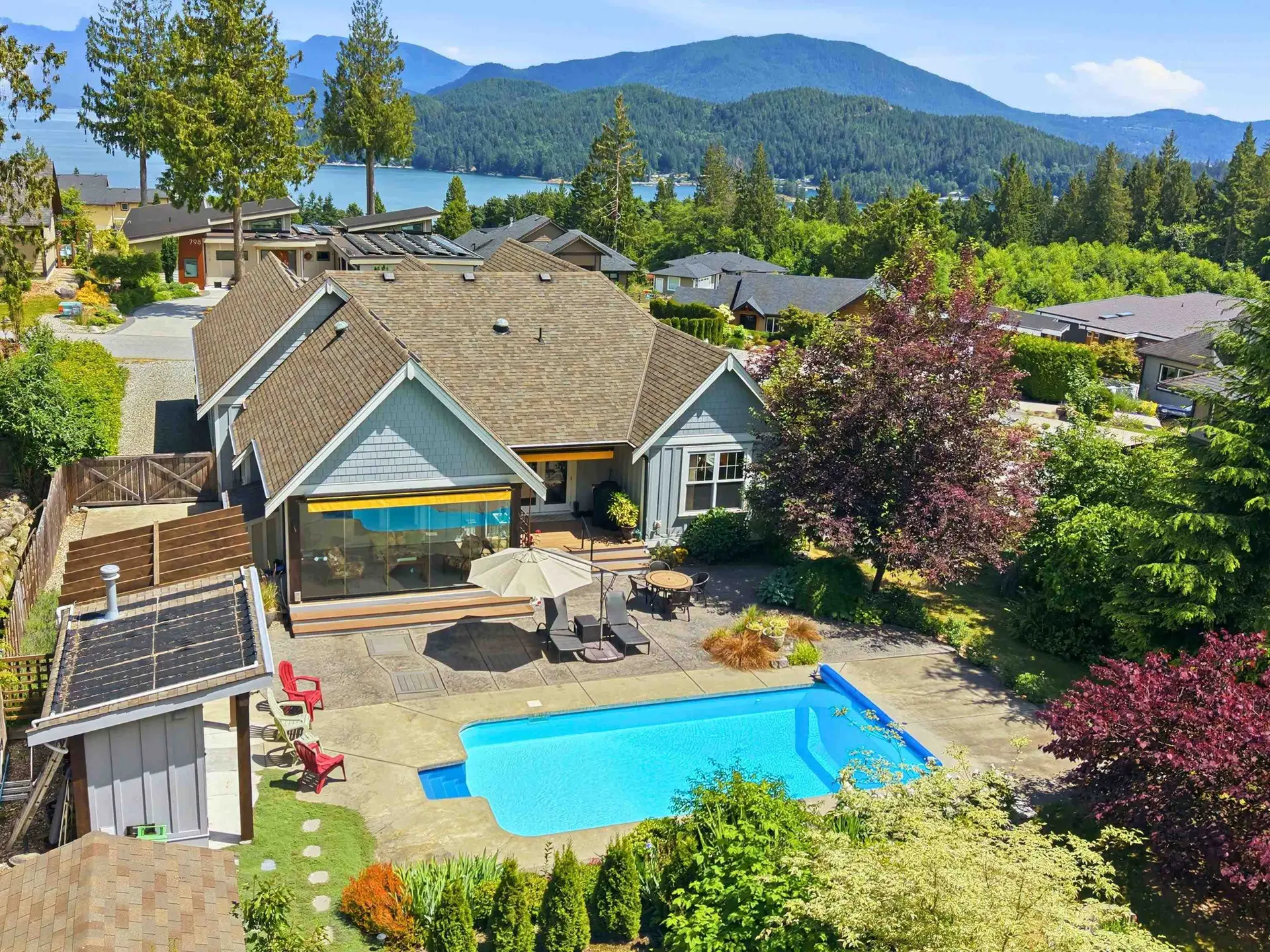 Property at 795 Madison Place, Gibsons, BC