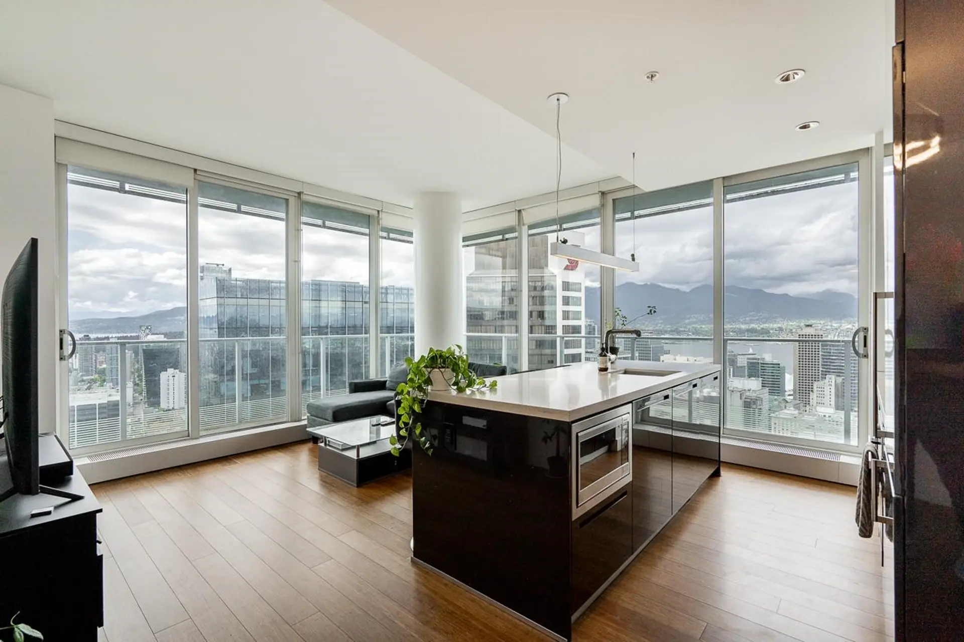 Property at #4805 777 Richards Street, Vancouver, BC